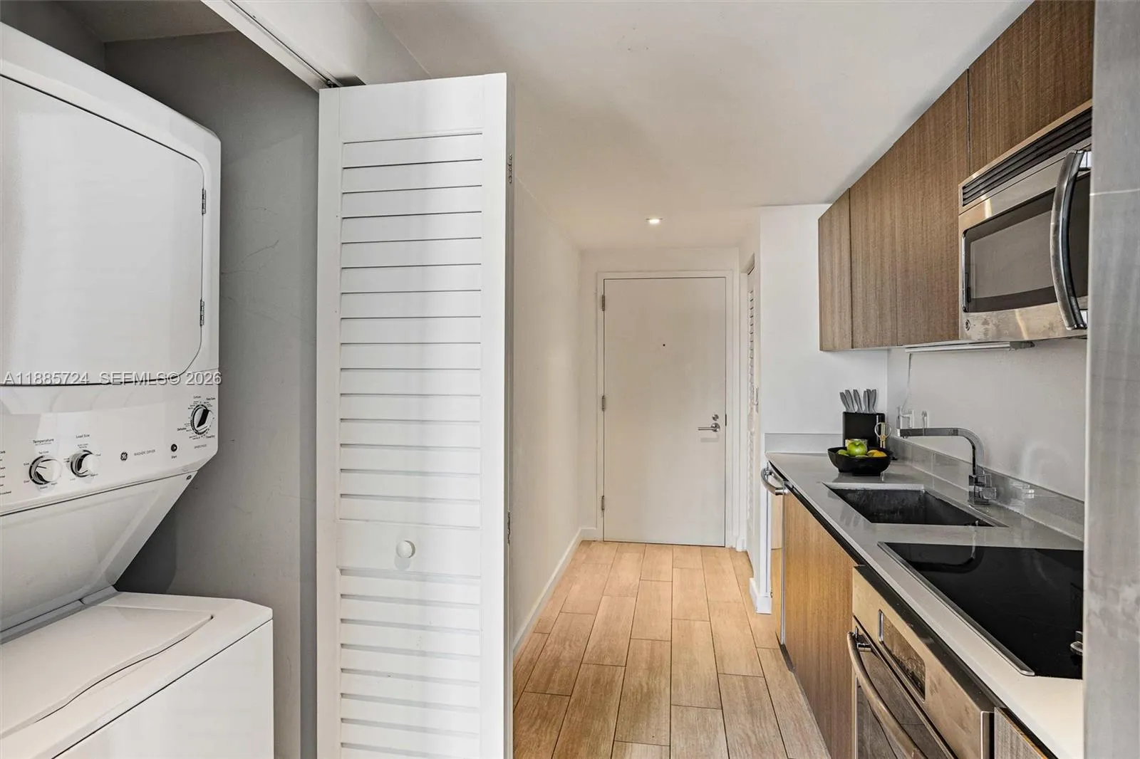 1600 Sw 1st Ave 704, Miami, Florida 33129, Miami, Florida 33129, 1 Bedroom Bedrooms, ,1 BathroomBathrooms,Residential,For Sale,1600 Sw 1st Ave 704, Miami, Florida 33129,A11885724