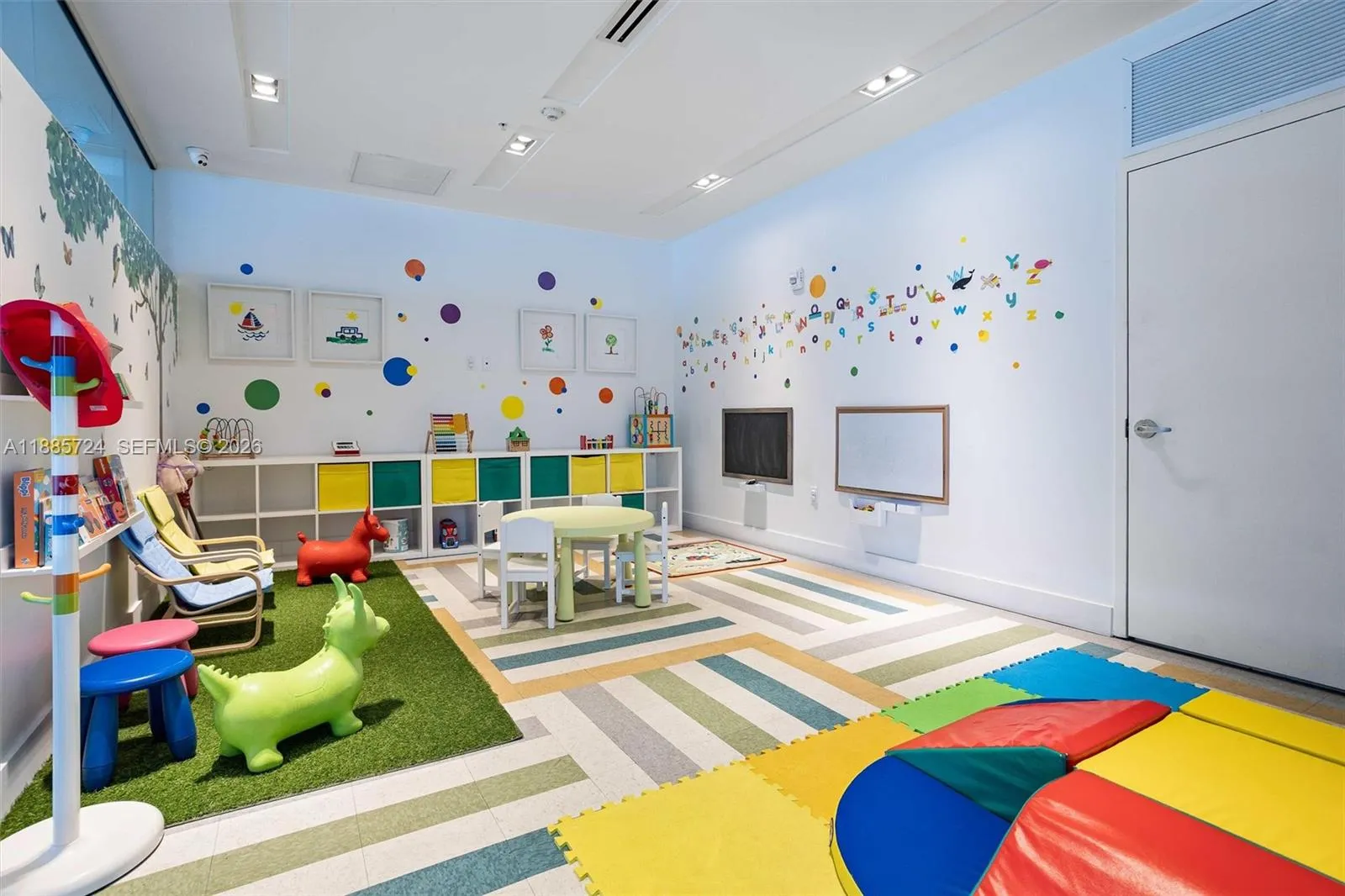 1600 Sw 1st Ave 704, Miami, Florida 33129, Miami, Florida 33129, 1 Bedroom Bedrooms, ,1 BathroomBathrooms,Residential,For Sale,1600 Sw 1st Ave 704, Miami, Florida 33129,A11885724