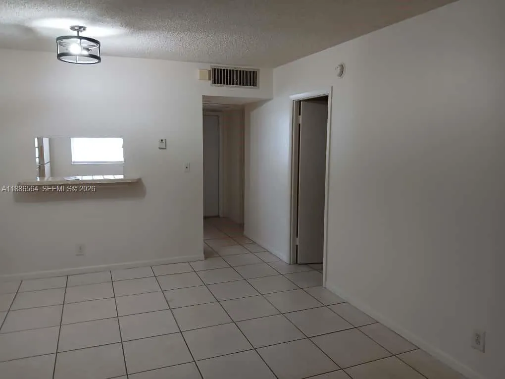 5181 W Oakland Park Blvd 103, Lauderdale Lakes, Fl, Lauderdale Lakes, Florida 33313, 1 Bedroom Bedrooms, ,1 BathroomBathrooms,Residential Lease,For Rent,5181 W Oakland Park Blvd 103, Lauderdale Lakes, Fl,A11886564