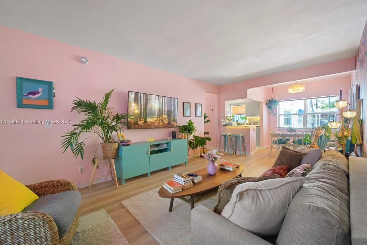 315 Van Buren St 104b, Hollywood, Florida 33019, Hollywood, Florida 33019, 1 Bedroom Bedrooms, ,1 BathroomBathrooms,Residential Lease,For Rent,315 Van Buren St 104b, Hollywood, Florida 33019,A11886790