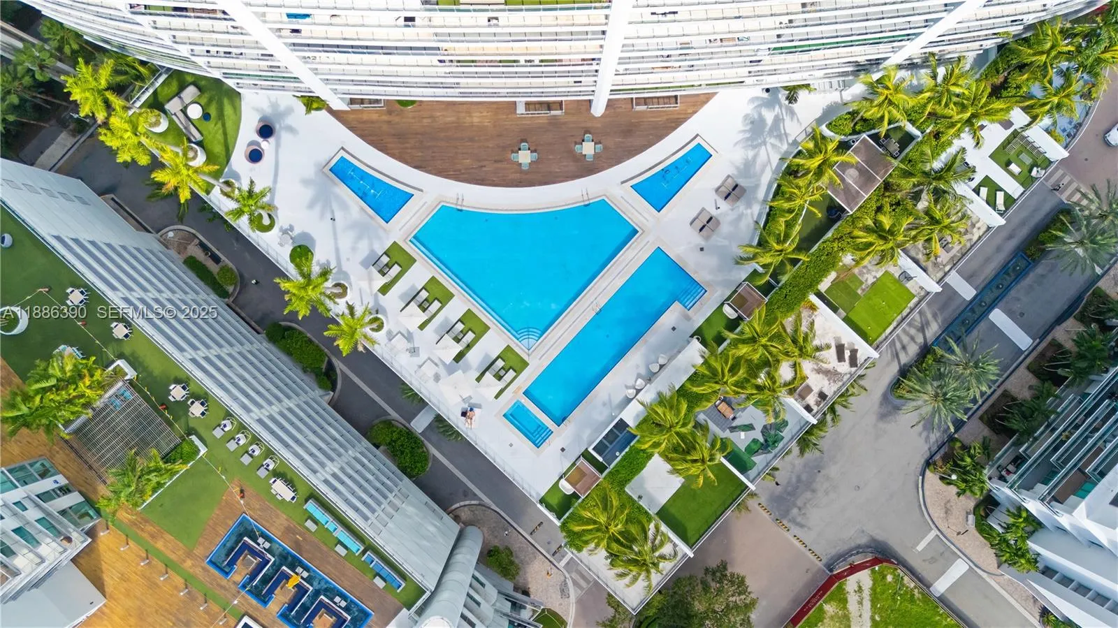 90 Sw 3rd St 3305, Miami, Florida 33130, Miami, Florida 33130, 2 Bedrooms Bedrooms, ,2 BathroomsBathrooms,Residential,For Sale,90 Sw 3rd St 3305, Miami, Florida 33130,A11886390