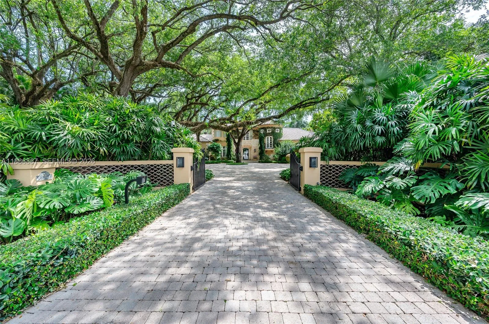 4790 Sw 78th St, Miami, Florida 33143, Miami, Florida 33143, 6 Bedrooms Bedrooms, ,6 BathroomsBathrooms,Residential,For Sale,4790 Sw 78th St, Miami, Florida 33143,A11886887