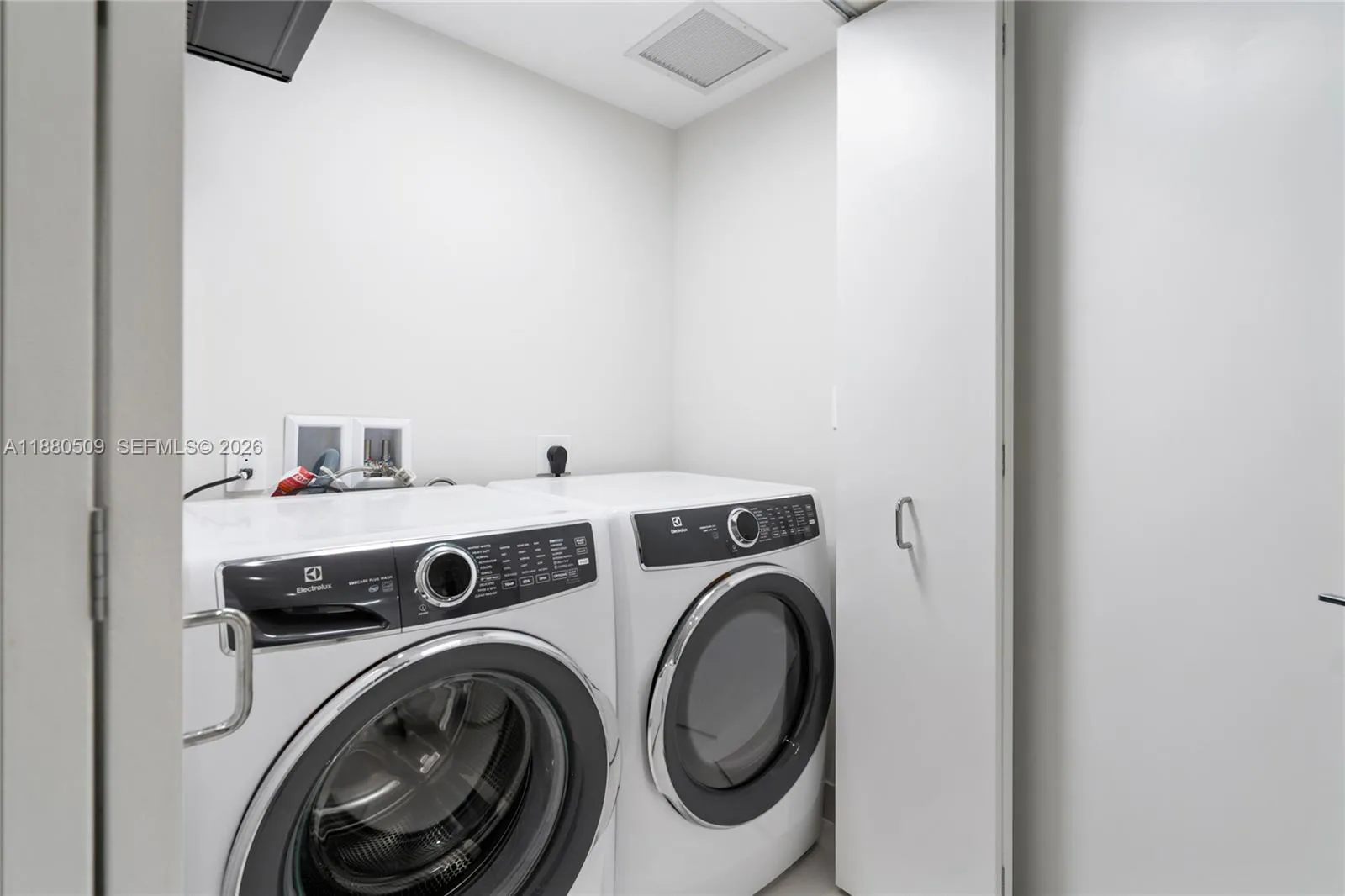 1116 N Ocean Blvd 1404, Pompano Beach, Florida 330, Pompano Beach, Florida 33062, 3 Bedrooms Bedrooms, ,3 BathroomsBathrooms,Residential,For Sale,1116 N Ocean Blvd 1404, Pompano Beach, Florida 330,A11880509