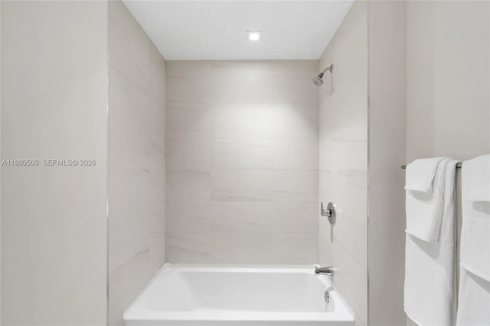 1116 N Ocean Blvd 1404, Pompano Beach, Florida 330, Pompano Beach, Florida 33062, 3 Bedrooms Bedrooms, ,3 BathroomsBathrooms,Residential,For Sale,1116 N Ocean Blvd 1404, Pompano Beach, Florida 330,A11880509