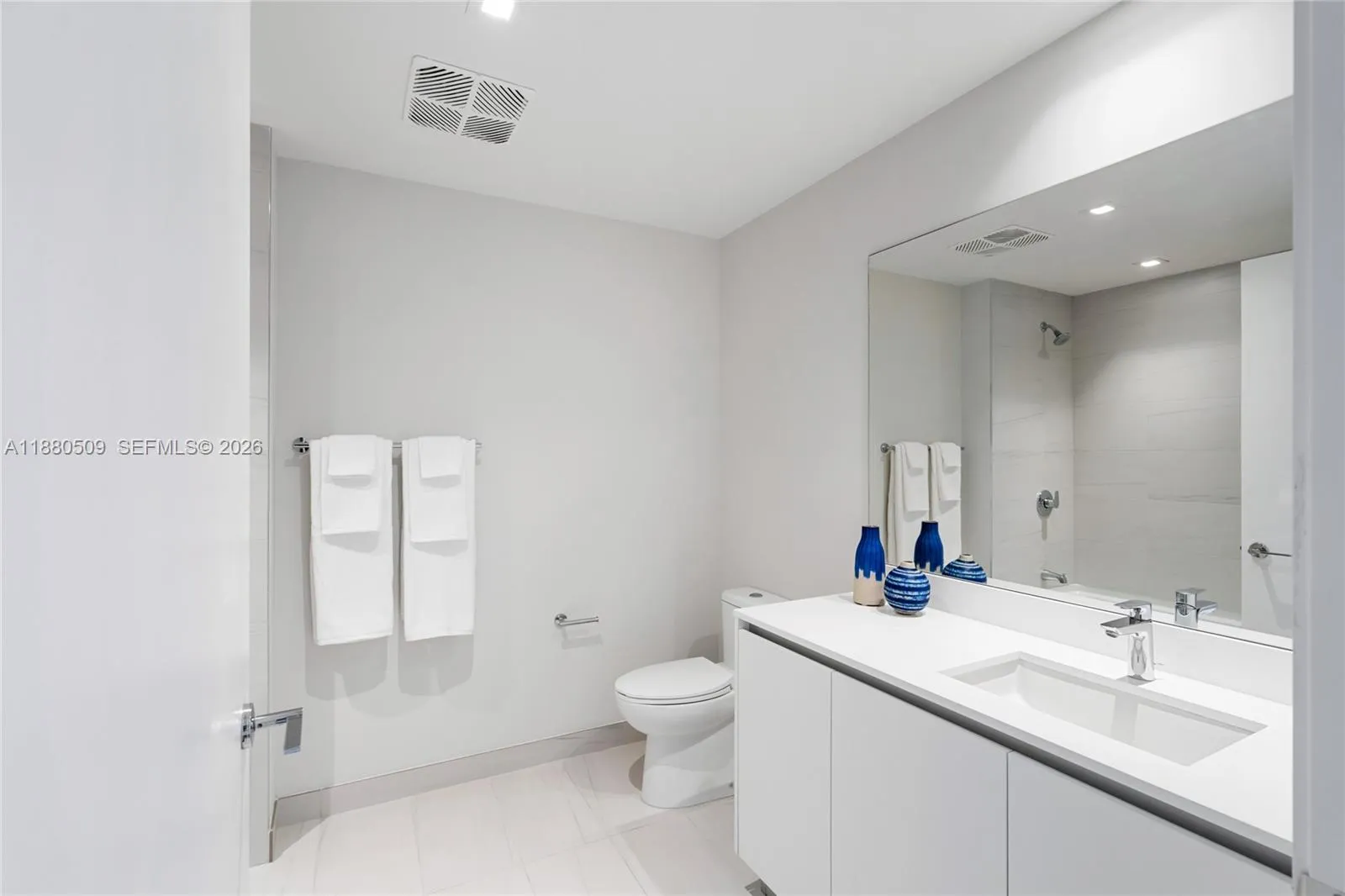 1116 N Ocean Blvd 1404, Pompano Beach, Florida 330, Pompano Beach, Florida 33062, 3 Bedrooms Bedrooms, ,3 BathroomsBathrooms,Residential,For Sale,1116 N Ocean Blvd 1404, Pompano Beach, Florida 330,A11880509