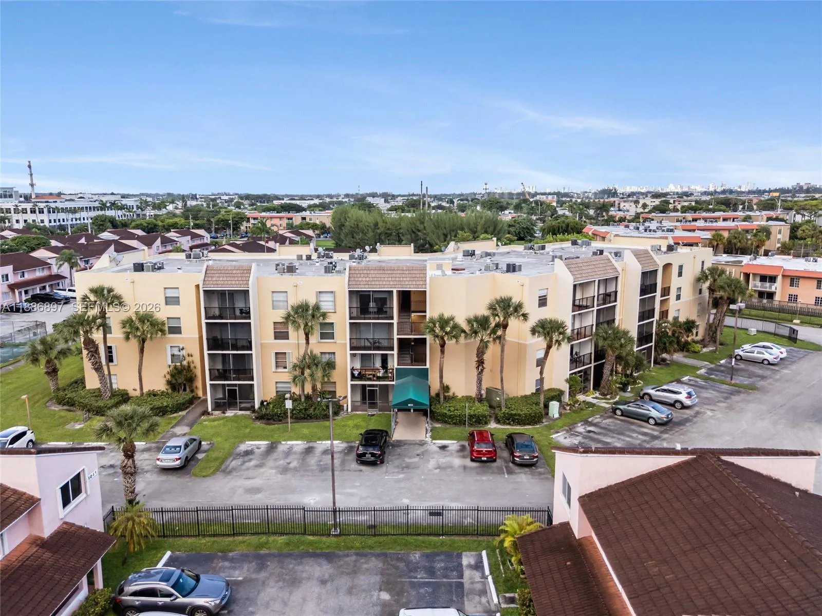 8005 Lake Dr 404, Doral, Florida 33166, Doral, Florida 33166, 1 Bedroom Bedrooms, ,1 BathroomBathrooms,Residential,For Sale,8005 Lake Dr 404, Doral, Florida 33166,A11886897