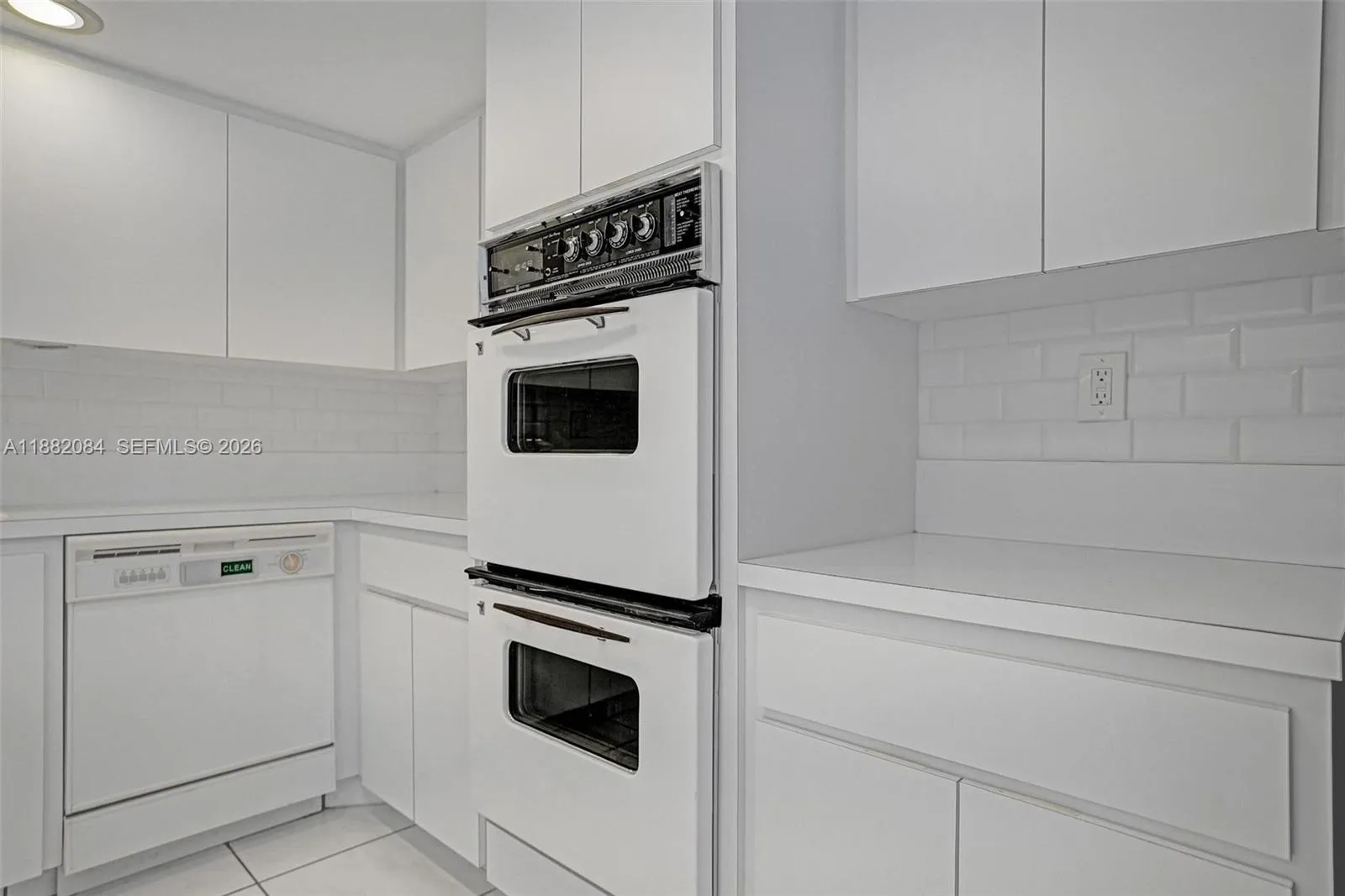 2220 Ne 11th St, Hallandale Beach, Florida 33009, Hallandale Beach, Florida 33009, 2 Bedrooms Bedrooms, ,2 BathroomsBathrooms,Residential,For Sale,2220 Ne 11th St, Hallandale Beach, Florida 33009,A11882084