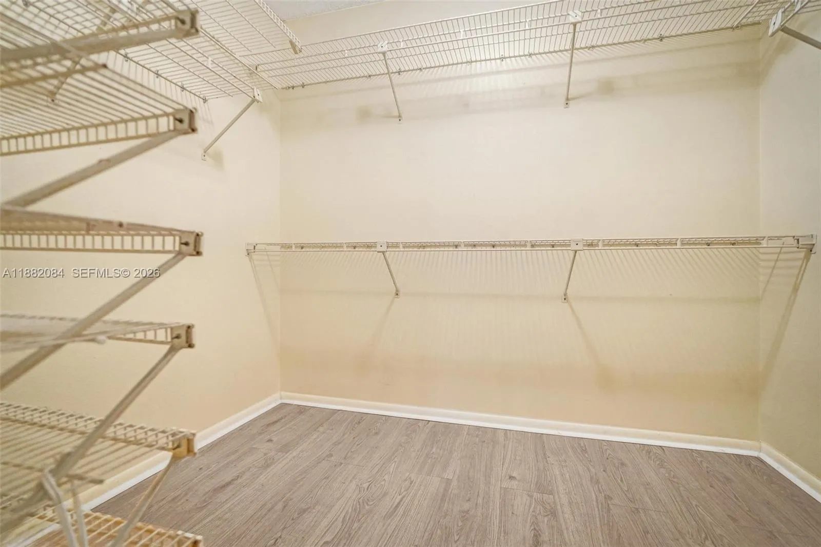 2220 Ne 11th St, Hallandale Beach, Florida 33009, Hallandale Beach, Florida 33009, 2 Bedrooms Bedrooms, ,2 BathroomsBathrooms,Residential,For Sale,2220 Ne 11th St, Hallandale Beach, Florida 33009,A11882084