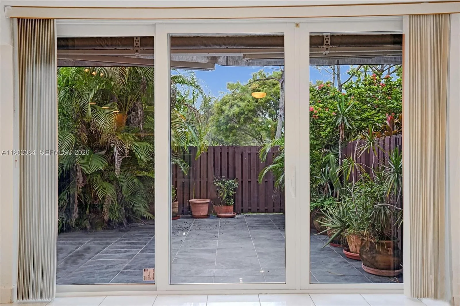 2220 Ne 11th St, Hallandale Beach, Florida 33009, Hallandale Beach, Florida 33009, 2 Bedrooms Bedrooms, ,2 BathroomsBathrooms,Residential,For Sale,2220 Ne 11th St, Hallandale Beach, Florida 33009,A11882084