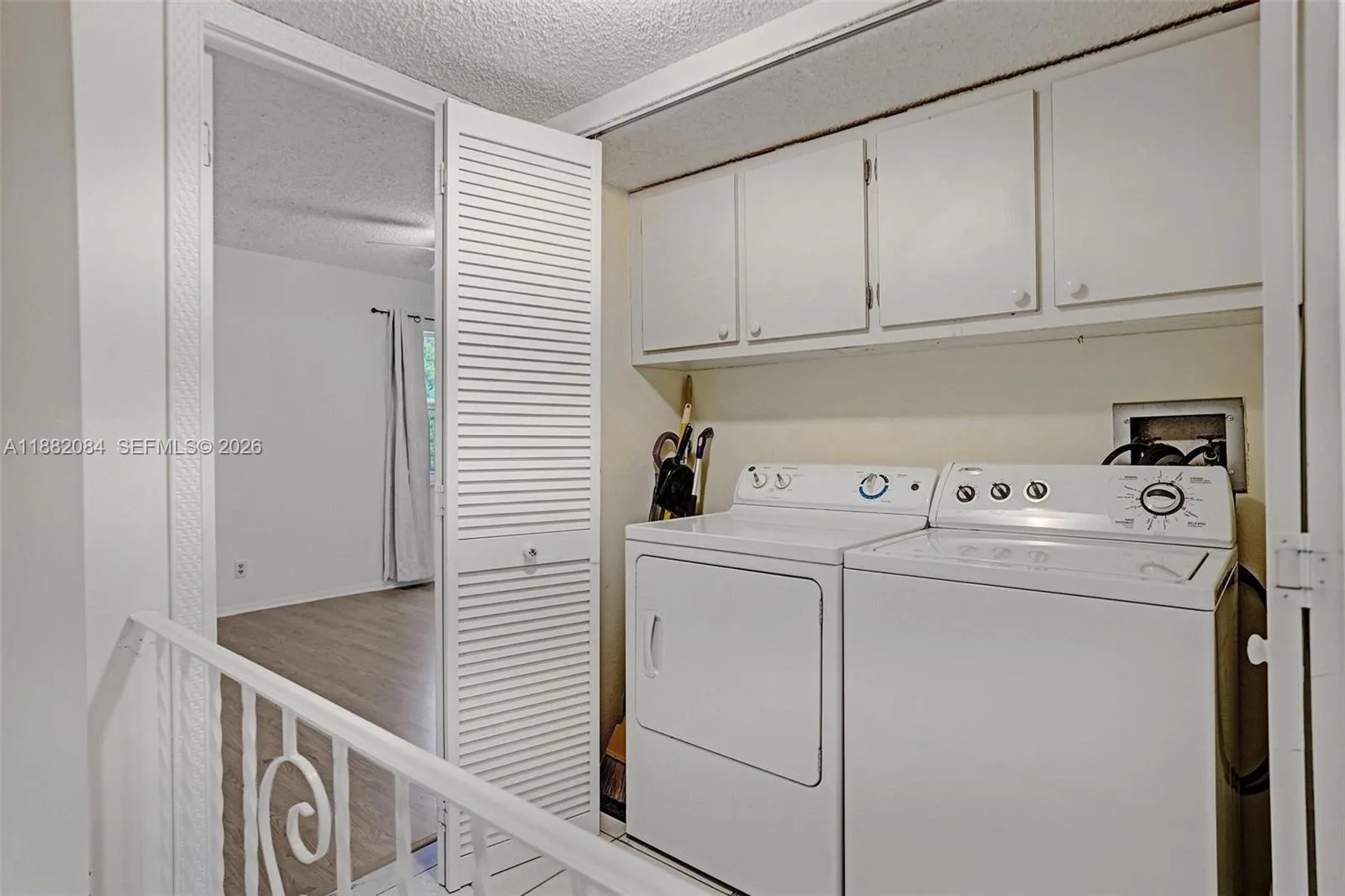 2220 Ne 11th St, Hallandale Beach, Florida 33009, Hallandale Beach, Florida 33009, 2 Bedrooms Bedrooms, ,2 BathroomsBathrooms,Residential,For Sale,2220 Ne 11th St, Hallandale Beach, Florida 33009,A11882084