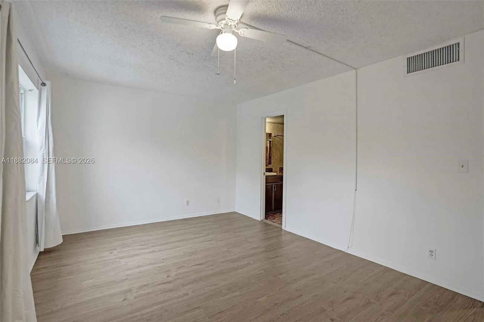 2220 Ne 11th St, Hallandale Beach, Florida 33009, Hallandale Beach, Florida 33009, 2 Bedrooms Bedrooms, ,2 BathroomsBathrooms,Residential,For Sale,2220 Ne 11th St, Hallandale Beach, Florida 33009,A11882084