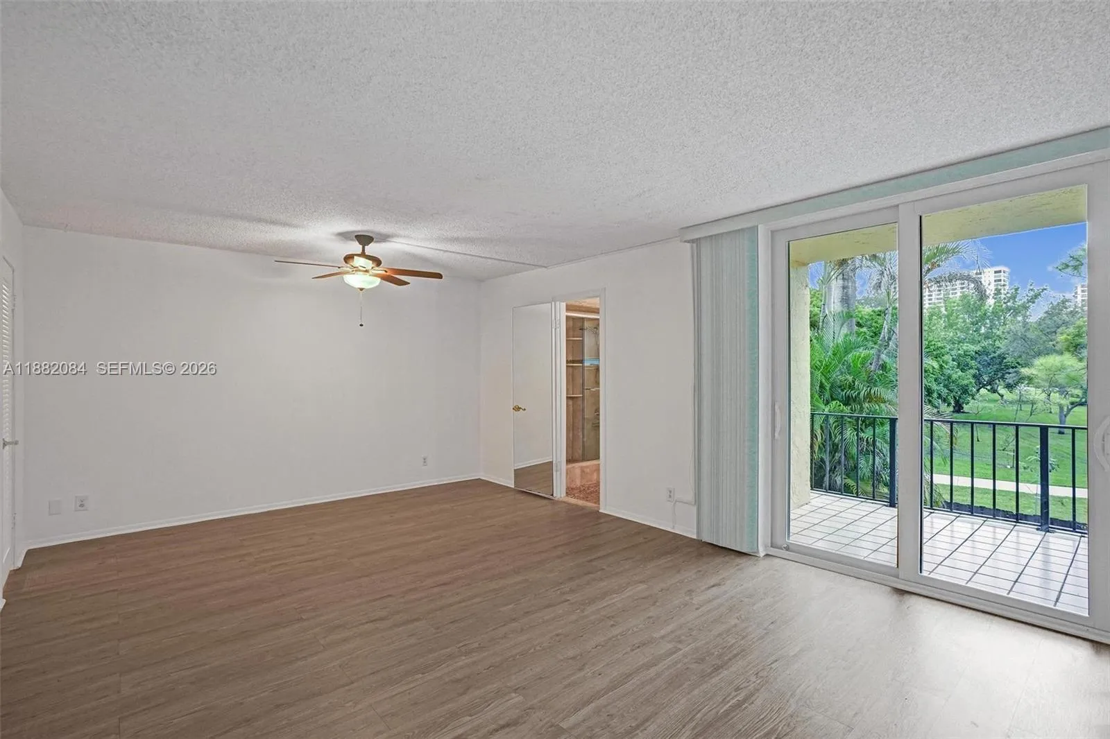 2220 Ne 11th St, Hallandale Beach, Florida 33009, Hallandale Beach, Florida 33009, 2 Bedrooms Bedrooms, ,2 BathroomsBathrooms,Residential,For Sale,2220 Ne 11th St, Hallandale Beach, Florida 33009,A11882084