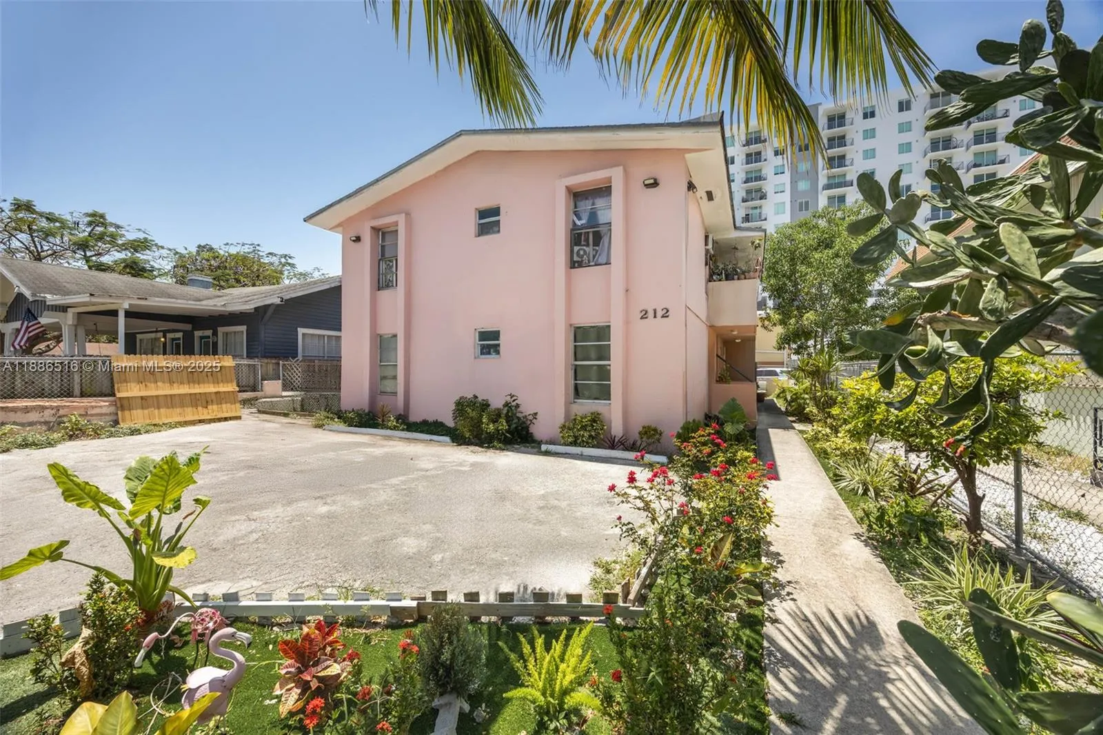 212 Nw 7th Ave, Miami, Florida 33128, Miami, Florida 33128, ,Residential Income,For Sale,212 Nw 7th Ave, Miami, Florida 33128,A11886516