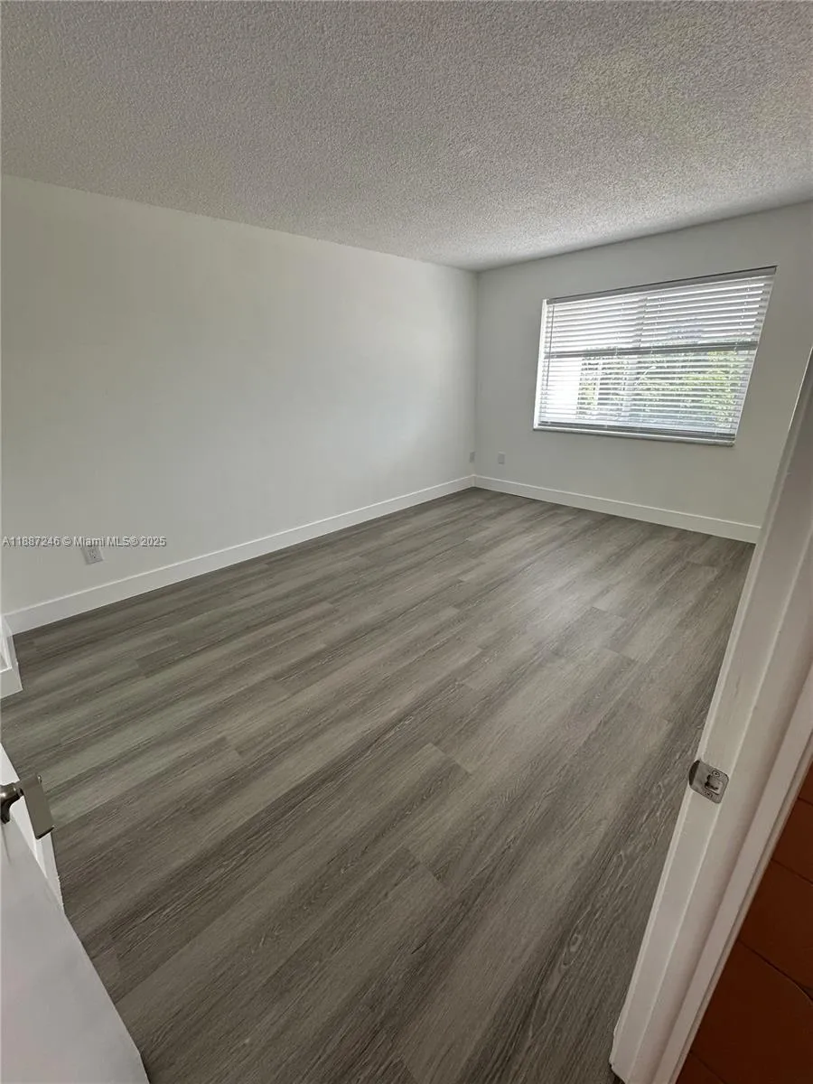 7703 Camino Real A413, Miami, Florida 33143, Miami, Florida 33143, 1 Bedroom Bedrooms, ,1 BathroomBathrooms,Residential Lease,For Rent,7703 Camino Real A413, Miami, Florida 33143,A11887246