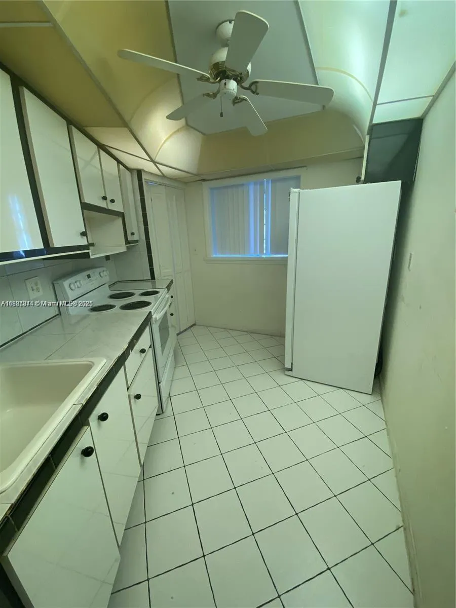 Lauderhill, Florida 33319, 2 Bedrooms Bedrooms, ,2 BathroomsBathrooms,Residential,For Sale,A11887374