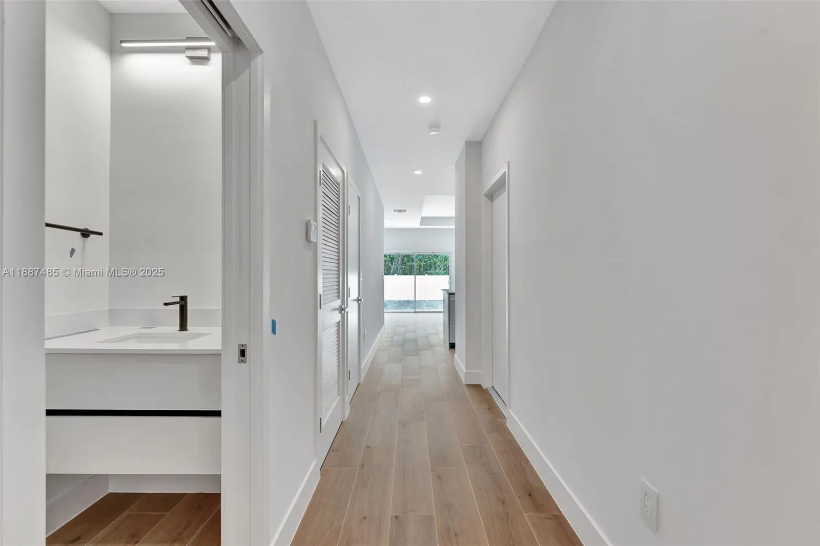 1559 Nw 94th Way 08, Coral Springs, Florida 33071, Coral Springs, Florida 33071, 3 Bedrooms Bedrooms, ,2 BathroomsBathrooms,Residential,For Sale,1559 Nw 94th Way 08, Coral Springs, Florida 33071,A11887485