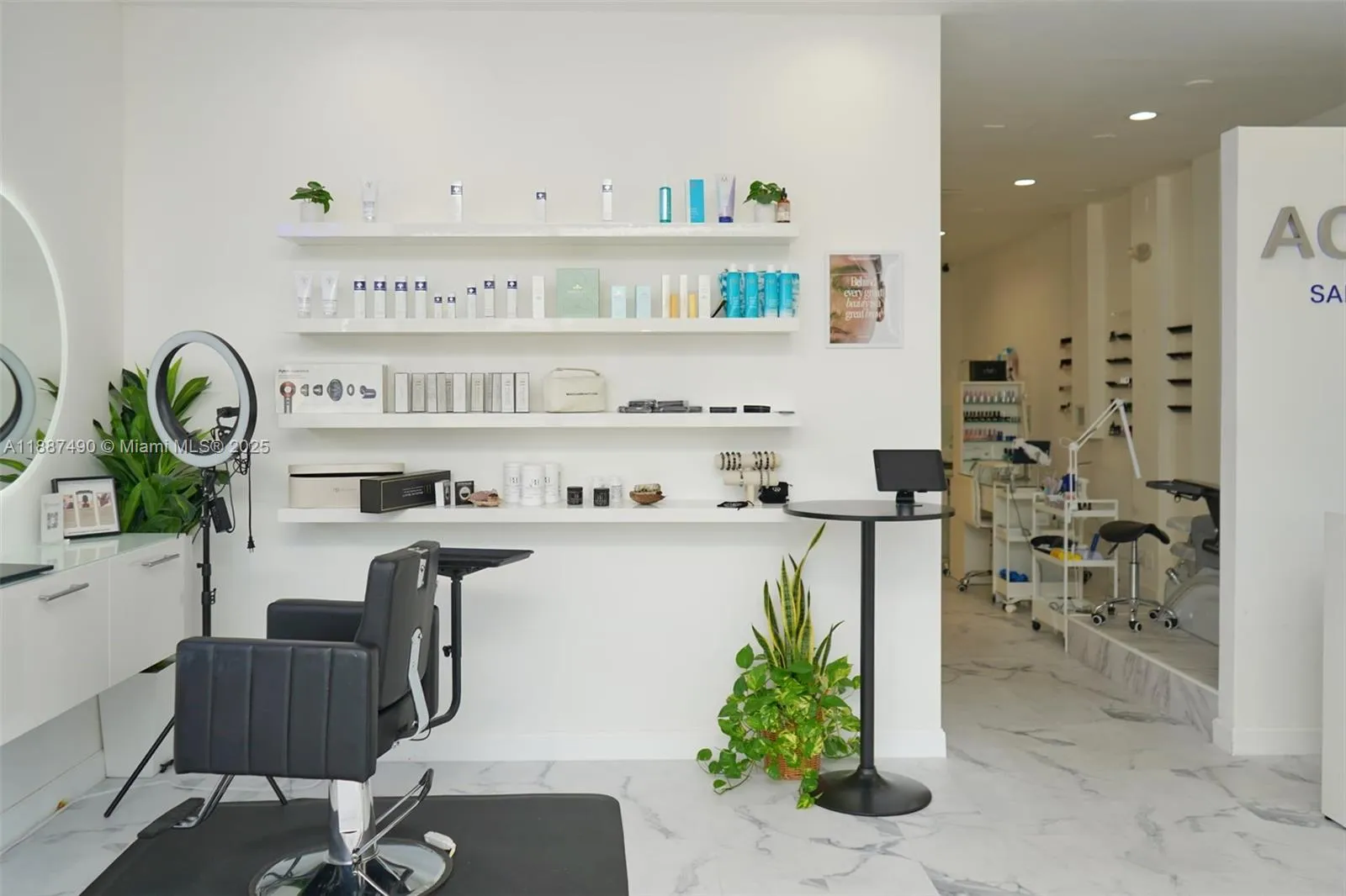 218 Commercial Blvd # 108, Lauderdale By The Sea, Lauderdale By The Sea, Florida 33308, ,Business Opportunity,For Sale,218 Commercial Blvd # 108, Lauderdale By The Sea, ,A11887490