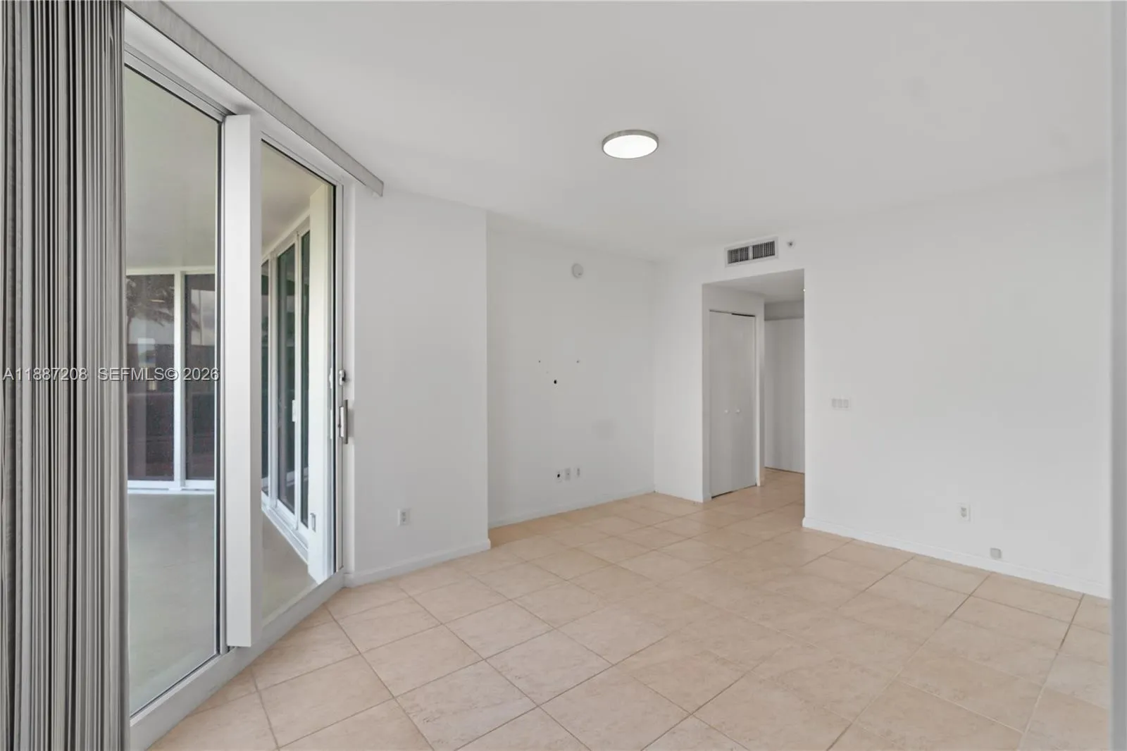 4779 Collins Ave 506, Miami Beach, Florida 33140, Miami Beach, Florida 33140, 1 Bedroom Bedrooms, ,2 BathroomsBathrooms,Residential,For Sale,4779 Collins Ave 506, Miami Beach, Florida 33140,A11887208