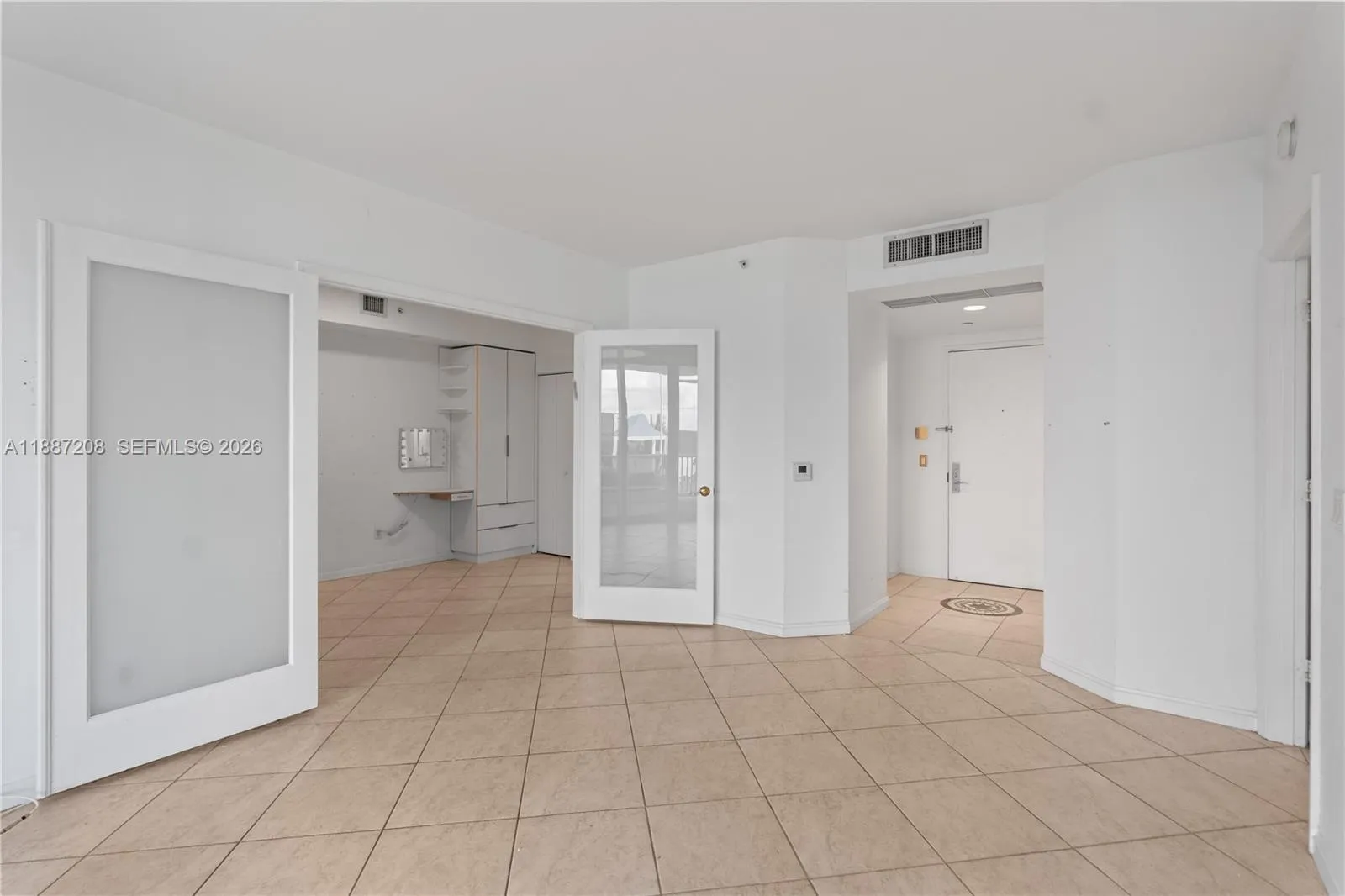 4779 Collins Ave 506, Miami Beach, Florida 33140, Miami Beach, Florida 33140, 1 Bedroom Bedrooms, ,2 BathroomsBathrooms,Residential,For Sale,4779 Collins Ave 506, Miami Beach, Florida 33140,A11887208
