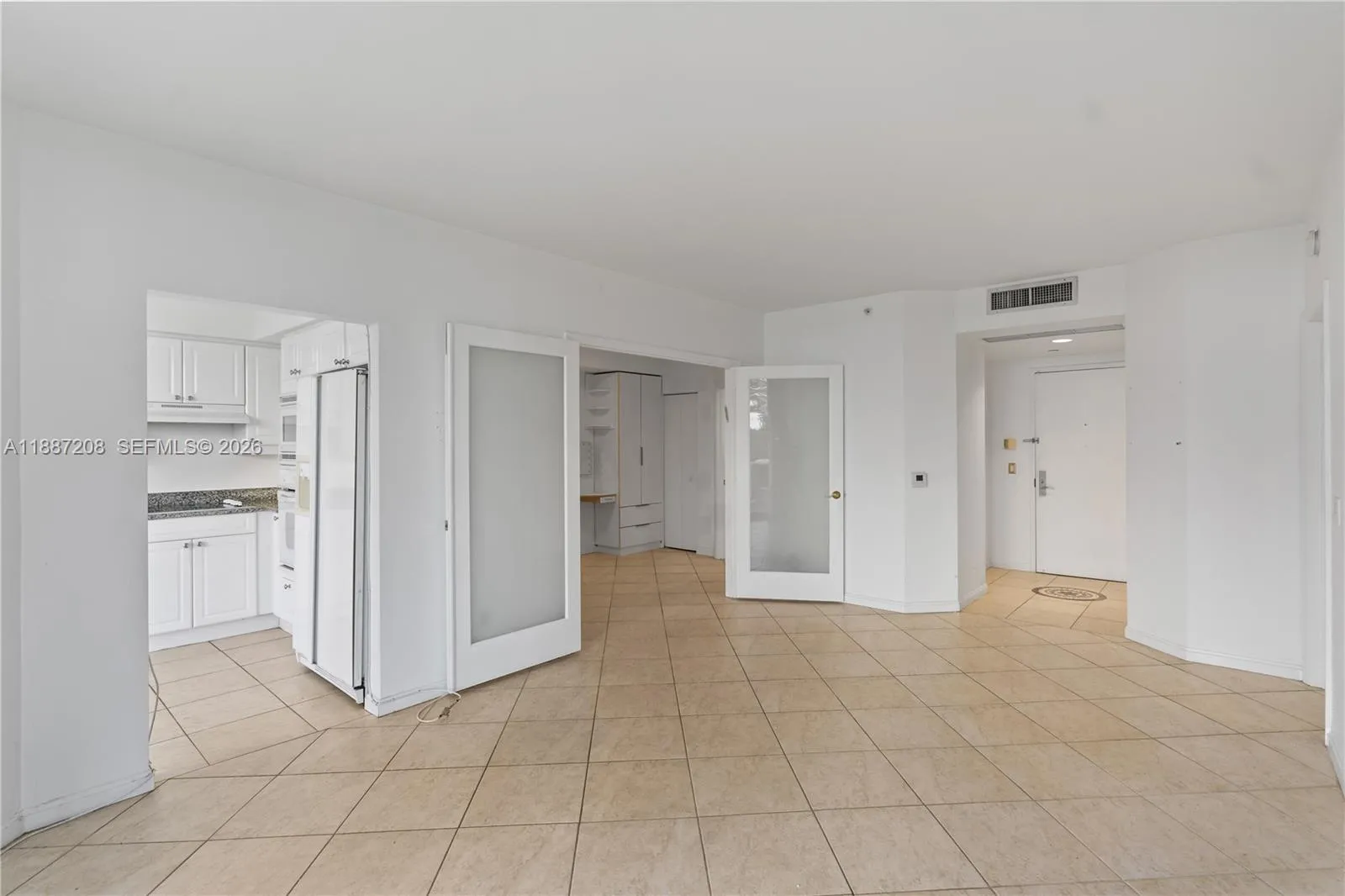 4779 Collins Ave 506, Miami Beach, Florida 33140, Miami Beach, Florida 33140, 1 Bedroom Bedrooms, ,2 BathroomsBathrooms,Residential,For Sale,4779 Collins Ave 506, Miami Beach, Florida 33140,A11887208