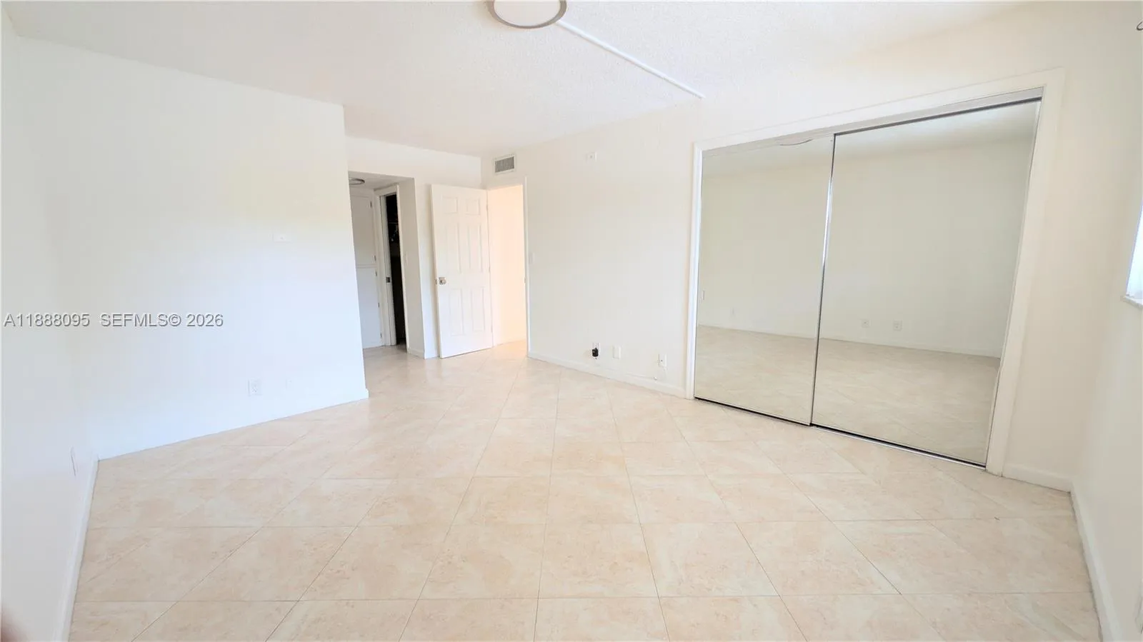 3090 N Course Dr 304, Pompano Beach, Florida 33069, Pompano Beach, Florida 33069, 2 Bedrooms Bedrooms, ,2 BathroomsBathrooms,Residential Lease,For Rent,3090 N Course Dr 304, Pompano Beach, Florida 33069,A11888095