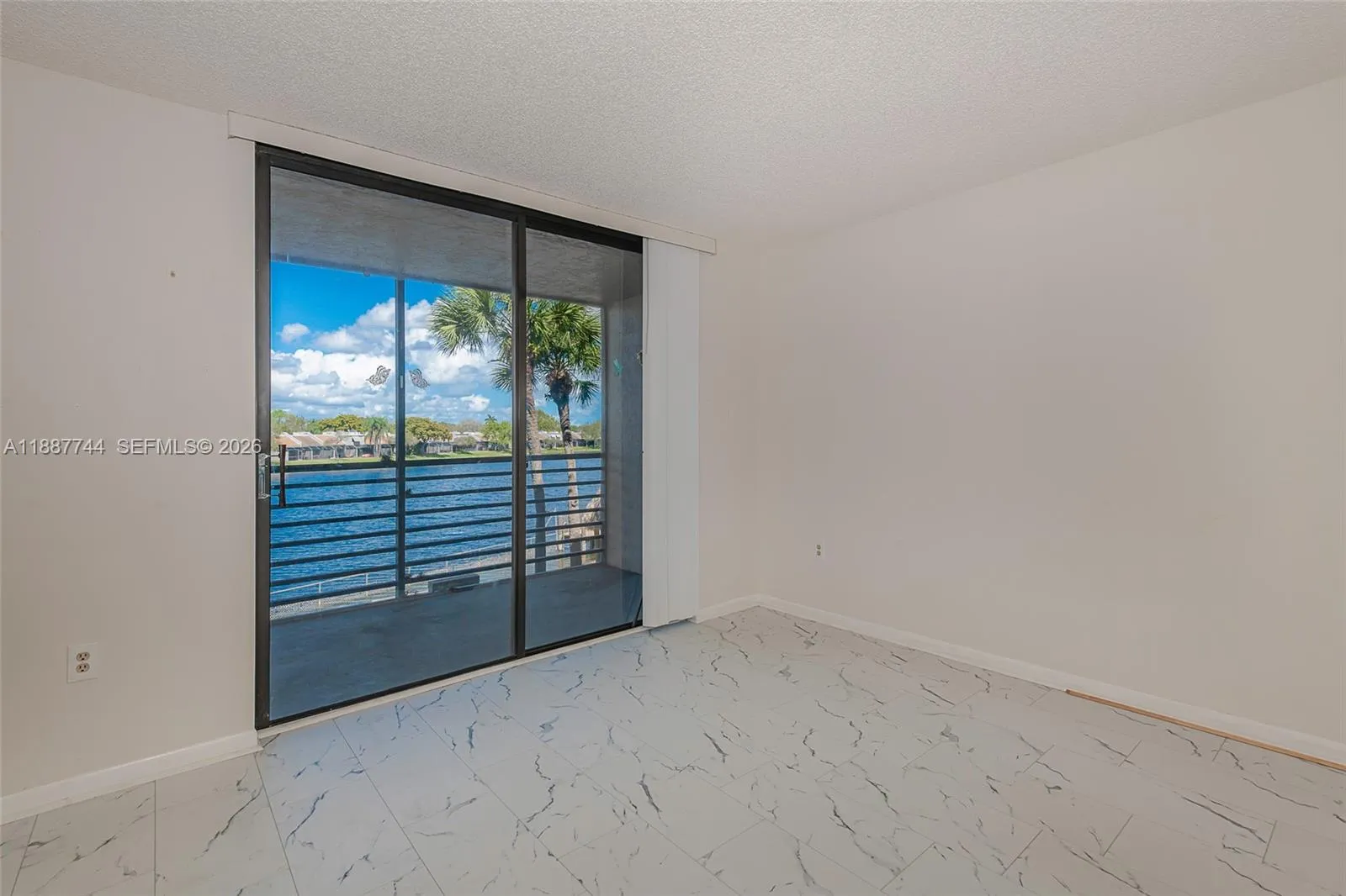 1100 Colony Point Cir 208, Pembroke Pines, Florida, Pembroke Pines, Florida 33026, 2 Bedrooms Bedrooms, ,2 BathroomsBathrooms,Residential,For Sale,1100 Colony Point Cir 208, Pembroke Pines, Florida,A11887744