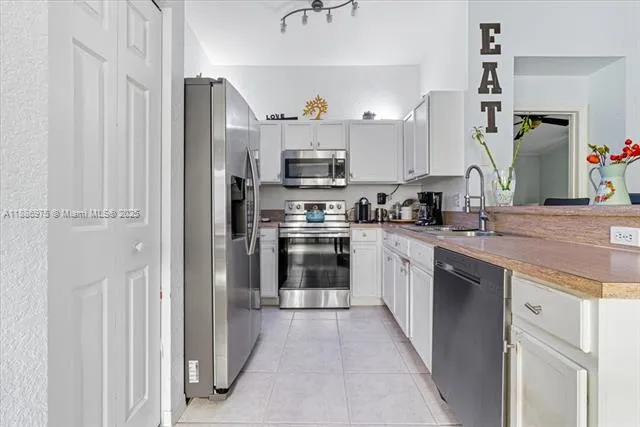 4642 Sw 12th Ct, Deerfield Beach, Florida 33442, Deerfield Beach, Florida 33442, 3 Bedrooms Bedrooms, ,2 BathroomsBathrooms,Residential,For Sale,4642 Sw 12th Ct, Deerfield Beach, Florida 33442,A11886975