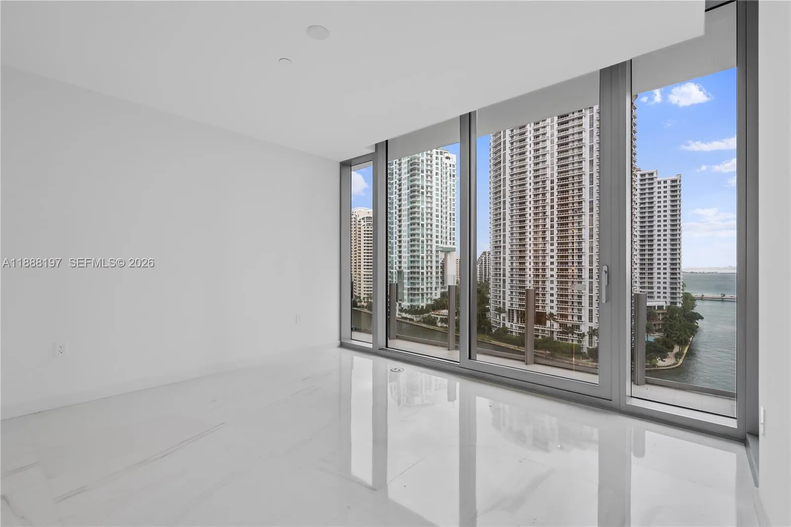 300 Biscayne Blvd Way 1103, Miami, Florida 33131, Miami, Florida 33131, 2 Bedrooms Bedrooms, ,3 BathroomsBathrooms,Residential,For Sale,300 Biscayne Blvd Way 1103, Miami, Florida 33131,A11888197