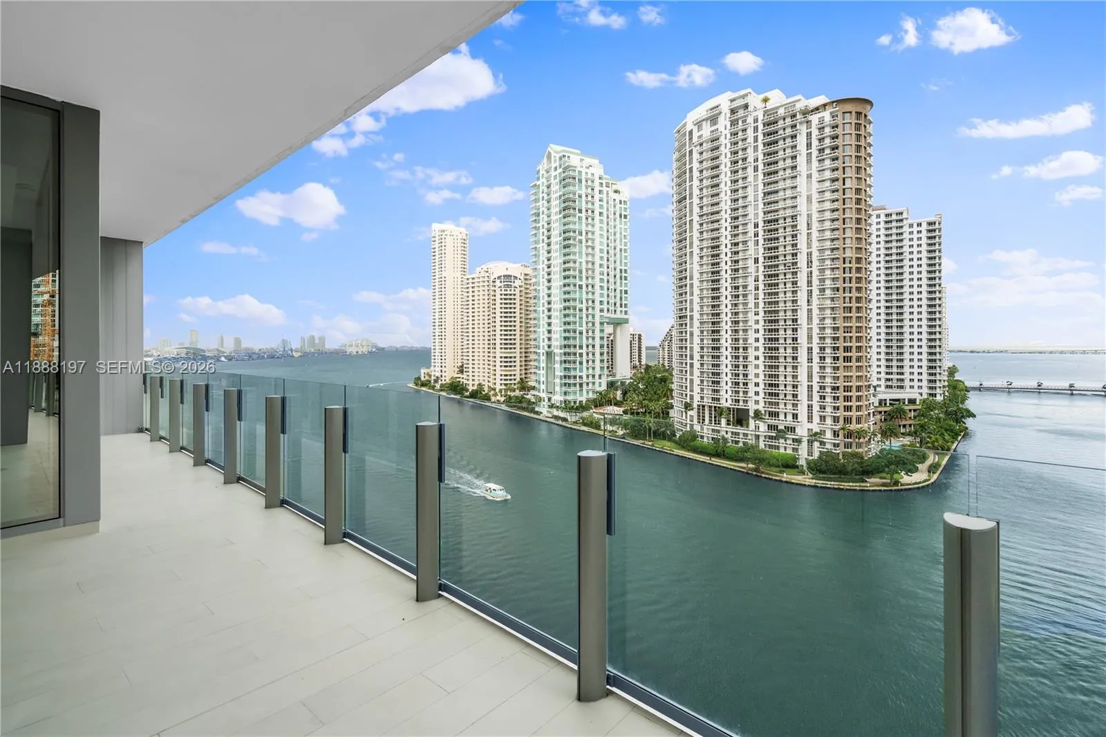 300 Biscayne Blvd Way 1103, Miami, Florida 33131, Miami, Florida 33131, 2 Bedrooms Bedrooms, ,3 BathroomsBathrooms,Residential,For Sale,300 Biscayne Blvd Way 1103, Miami, Florida 33131,A11888197