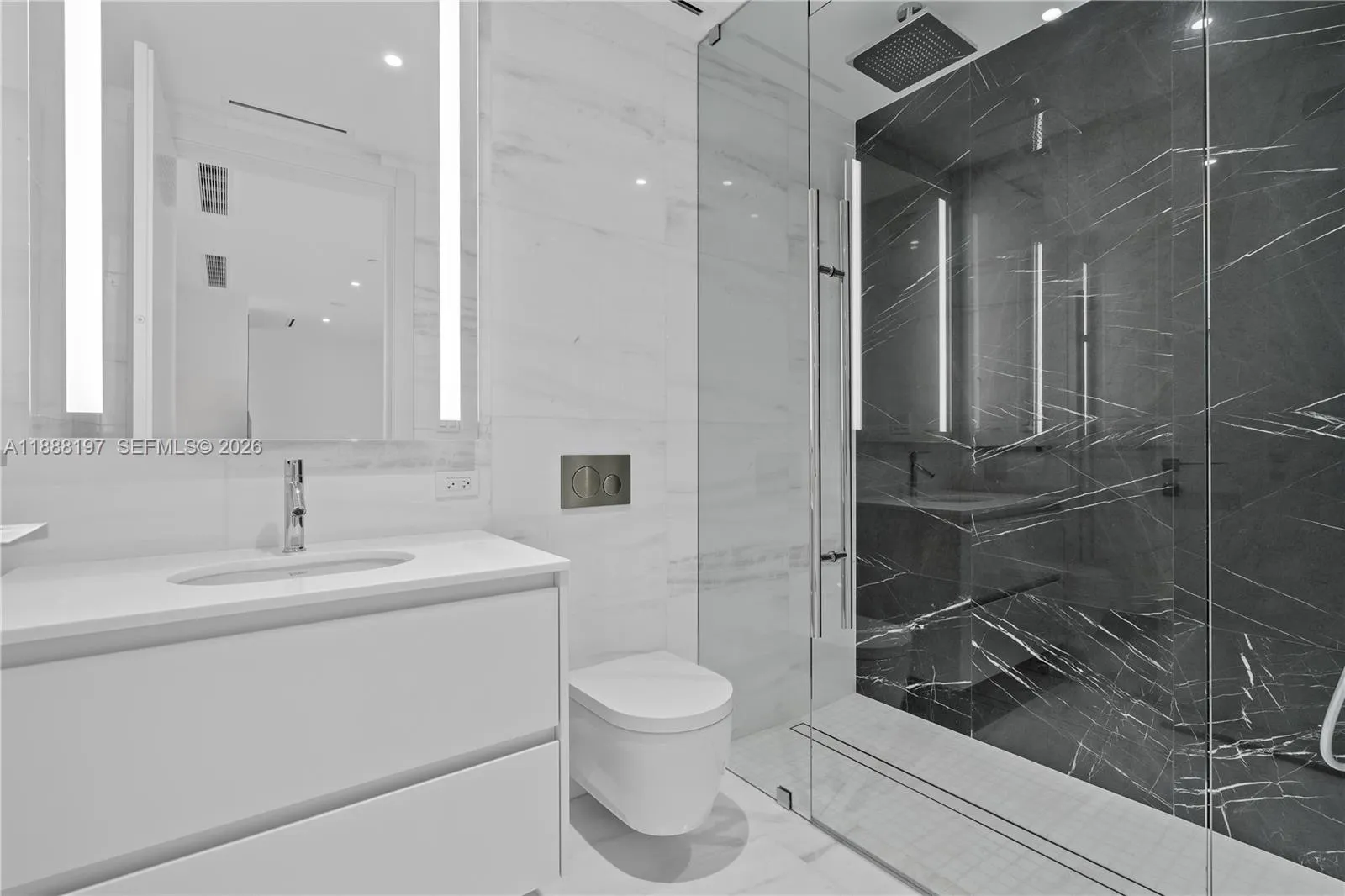 300 Biscayne Blvd Way 1103, Miami, Florida 33131, Miami, Florida 33131, 2 Bedrooms Bedrooms, ,3 BathroomsBathrooms,Residential,For Sale,300 Biscayne Blvd Way 1103, Miami, Florida 33131,A11888197