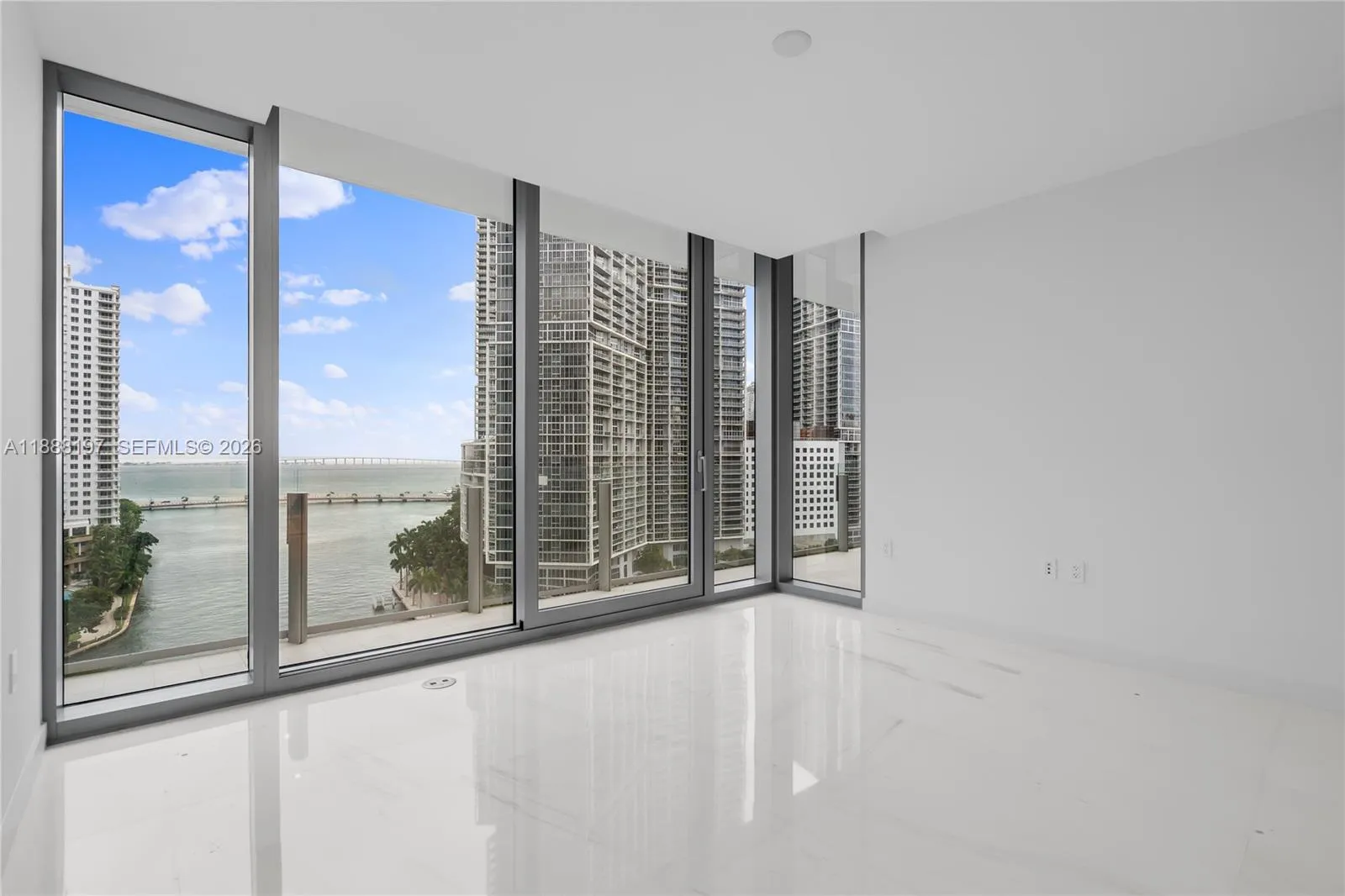 300 Biscayne Blvd Way 1103, Miami, Florida 33131, Miami, Florida 33131, 2 Bedrooms Bedrooms, ,3 BathroomsBathrooms,Residential,For Sale,300 Biscayne Blvd Way 1103, Miami, Florida 33131,A11888197