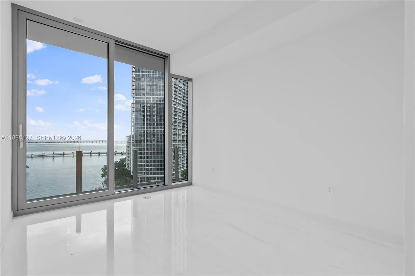 300 Biscayne Blvd Way 1103, Miami, Florida 33131, Miami, Florida 33131, 2 Bedrooms Bedrooms, ,3 BathroomsBathrooms,Residential,For Sale,300 Biscayne Blvd Way 1103, Miami, Florida 33131,A11888197