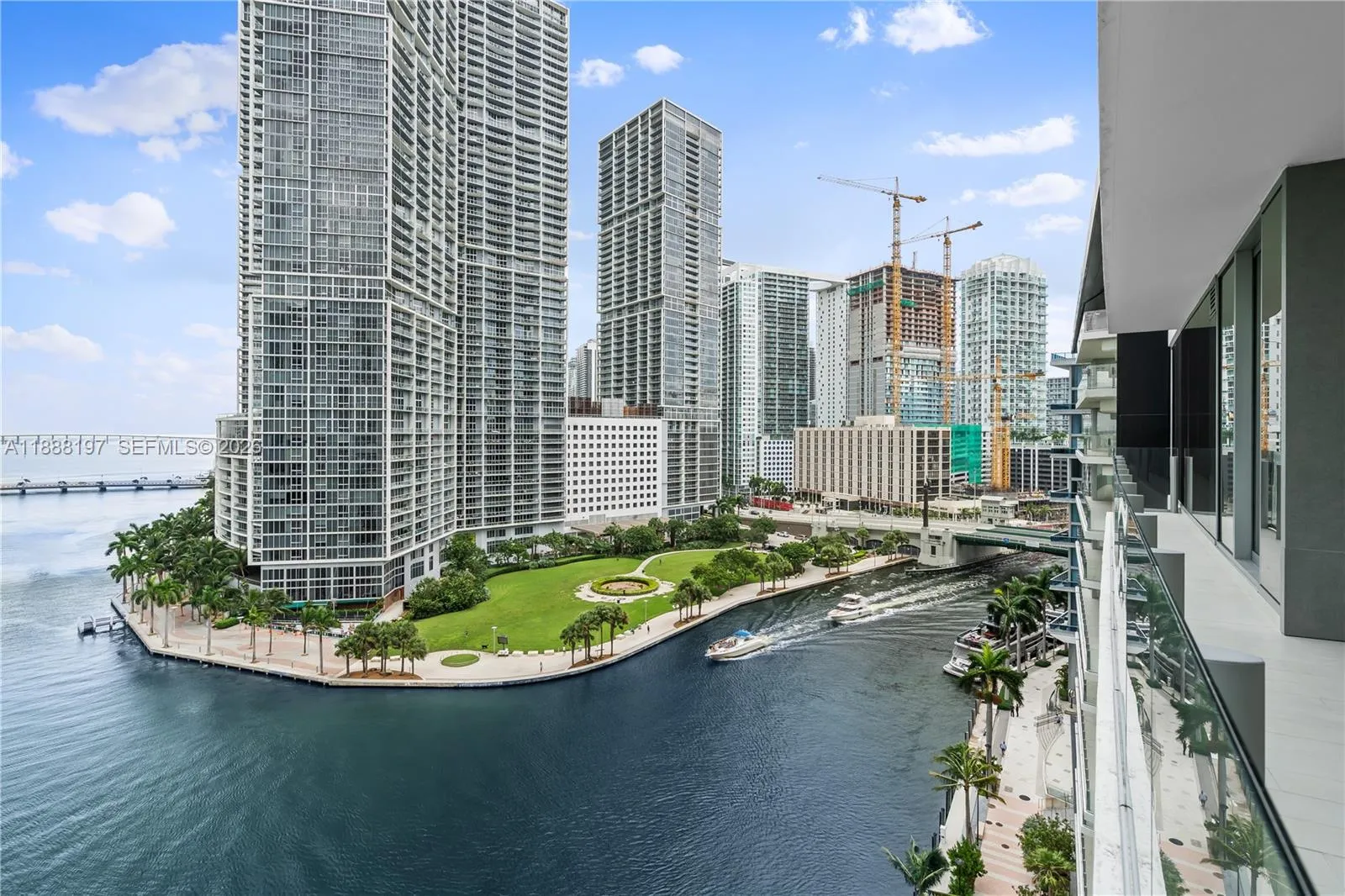 300 Biscayne Blvd Way 1103, Miami, Florida 33131, Miami, Florida 33131, 2 Bedrooms Bedrooms, ,3 BathroomsBathrooms,Residential,For Sale,300 Biscayne Blvd Way 1103, Miami, Florida 33131,A11888197