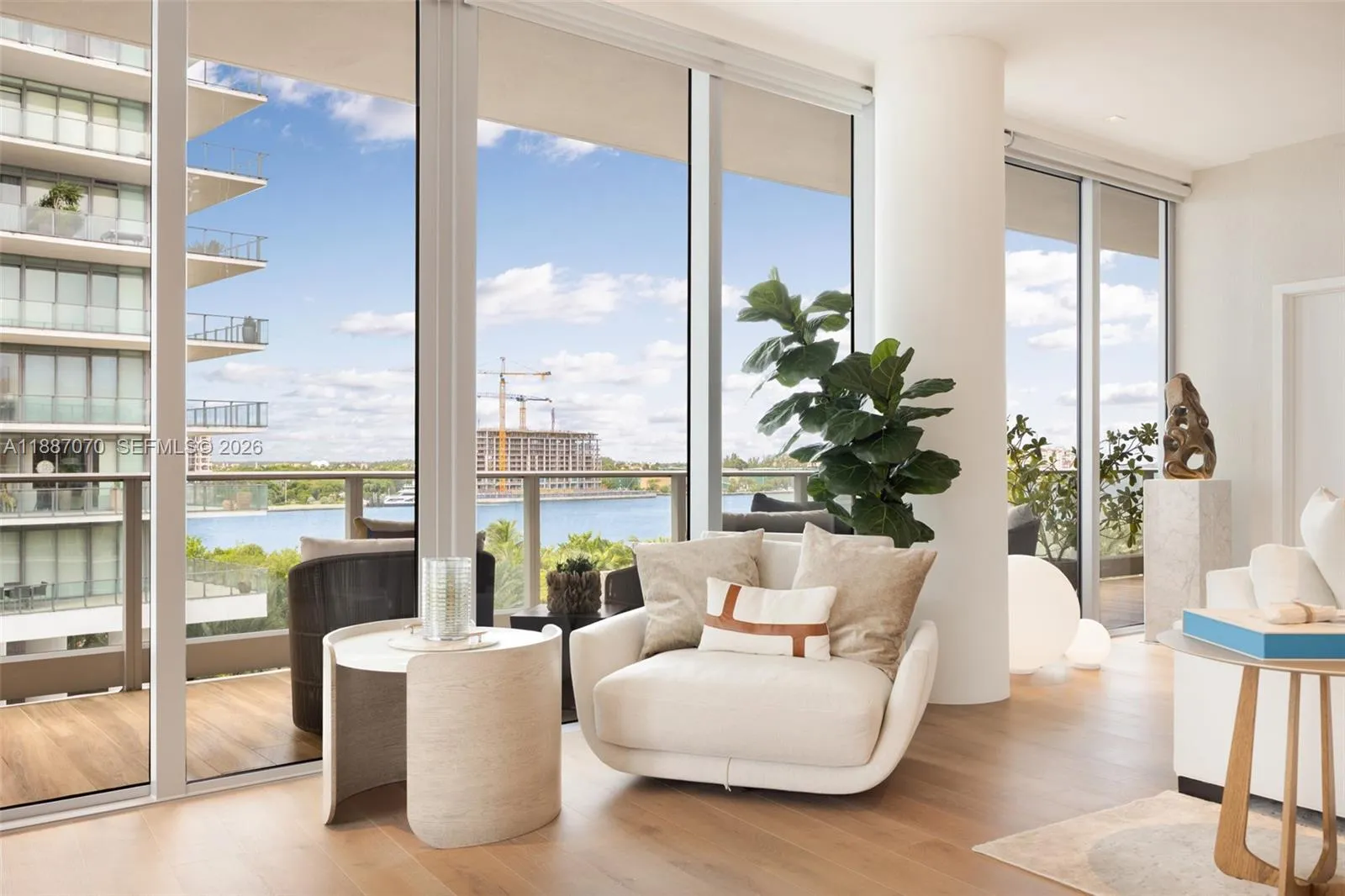 801 S Pointe Dr 602, Miami Beach, Florida 33139, Miami Beach, Florida 33139, 3 Bedrooms Bedrooms, ,3 BathroomsBathrooms,Residential,For Sale,801 S Pointe Dr 602, Miami Beach, Florida 33139,A11887070