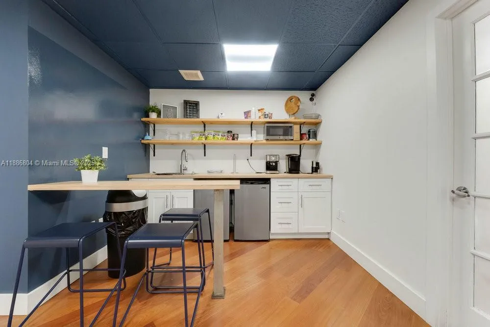 2201 Nw 102nd Pl 4a, Doral, Florida 33172, Doral, Florida 33172, ,Commercial Sale,For Sale,2201 Nw 102nd Pl 4a, Doral, Florida 33172,A11886804