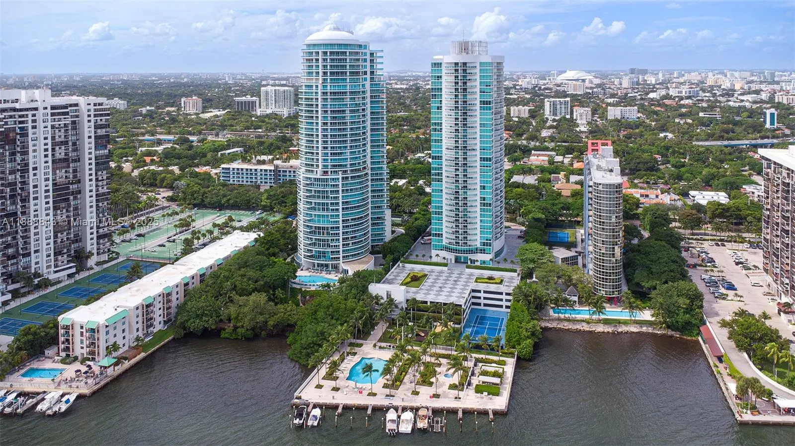 2101 Brickell Avenue 905, Miami, Florida 33129, Miami, Florida 33129, 1 Bedroom Bedrooms, ,1 BathroomBathrooms,Residential,For Sale,2101 Brickell Avenue 905, Miami, Florida 33129,A11888843
