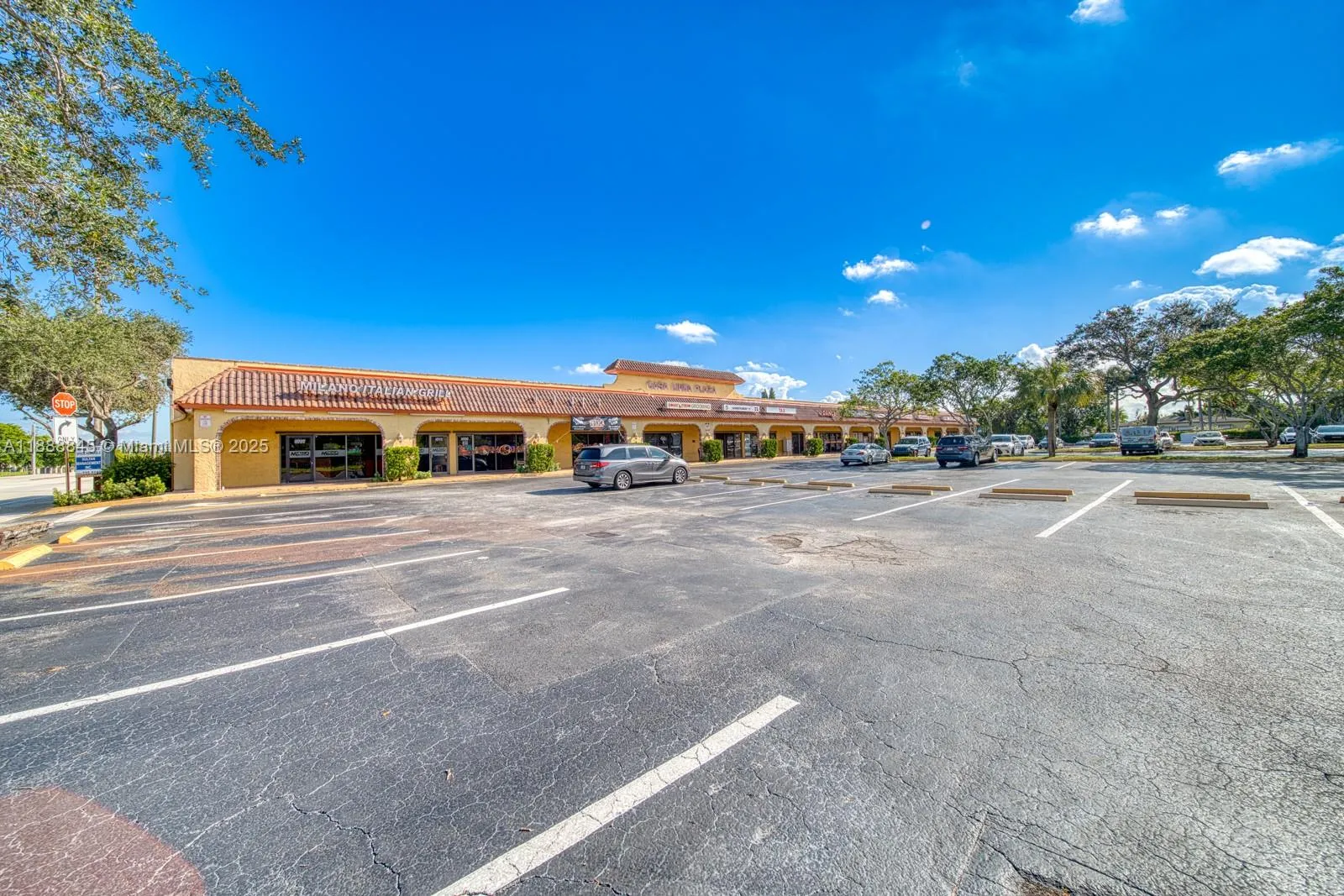 Restaurant And Bar For Sale In Coral Springs, Tama, Tamarac, Florida 33351, ,Business Opportunity,For Sale,Restaurant And Bar For Sale In Coral Springs, Tama,A11888845