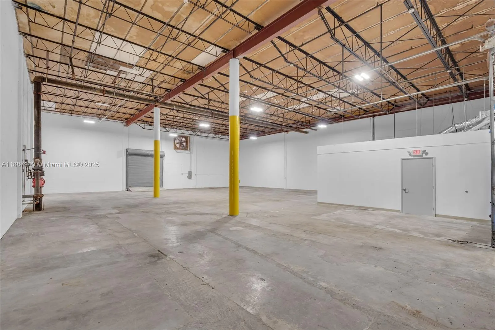 325 W 75th Pl 1a, Hialeah, Florida 33014, Hialeah, Florida 33014, ,Commercial Lease,For Rent,325 W 75th Pl 1a, Hialeah, Florida 33014,A11887940