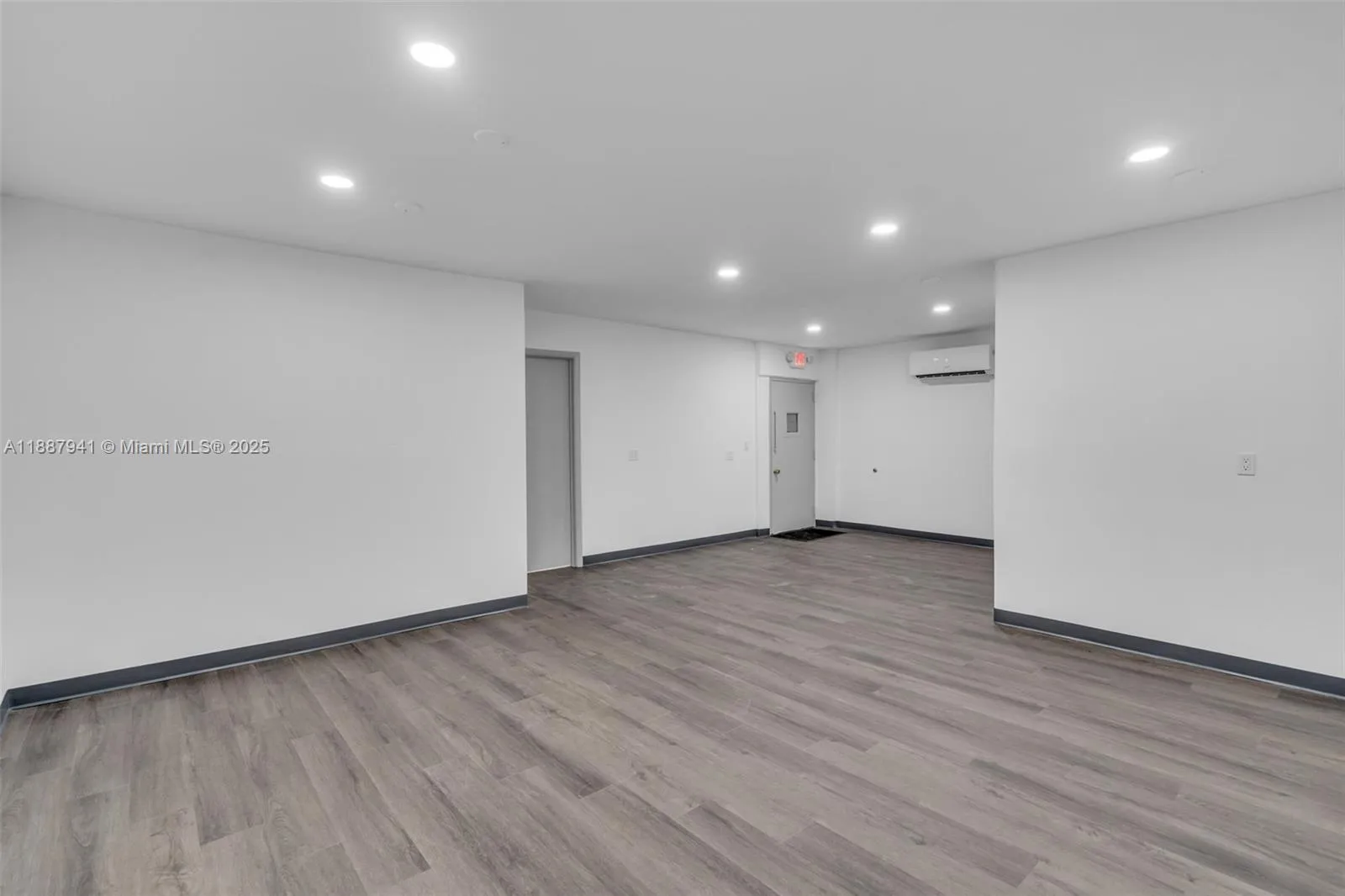 329 W 75th Pl, Hialeah, Florida 33014, Hialeah, Florida 33014, ,Commercial Lease,For Rent,329 W 75th Pl, Hialeah, Florida 33014,A11887941