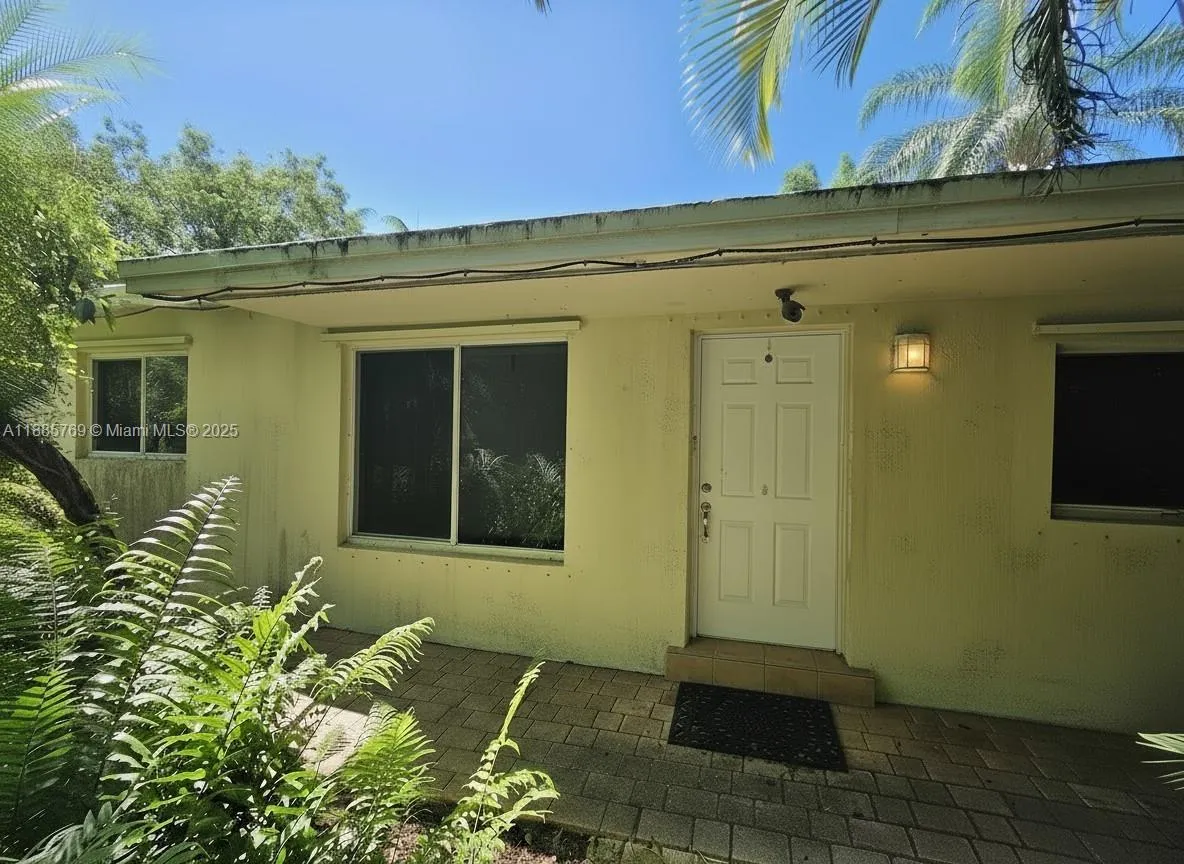 10681 Sw 47th St, Davie, Florida 33328, Davie, Florida 33328, 3 Bedrooms Bedrooms, ,2 BathroomsBathrooms,Residential,For Sale,10681 Sw 47th St, Davie, Florida 33328,A11885769