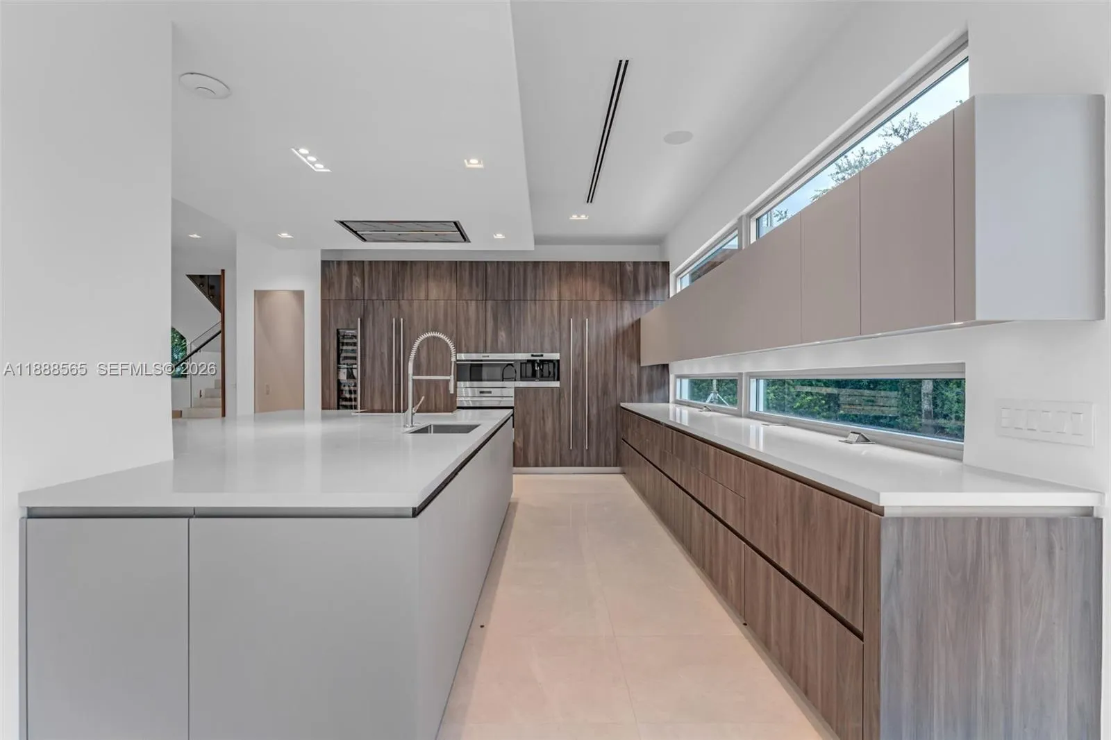 9101 Sw 69th Ct, Pinecrest, Florida 33156, Pinecrest, Florida 33156, 6 Bedrooms Bedrooms, ,6 BathroomsBathrooms,Residential,For Sale,9101 Sw 69th Ct, Pinecrest, Florida 33156,A11888565