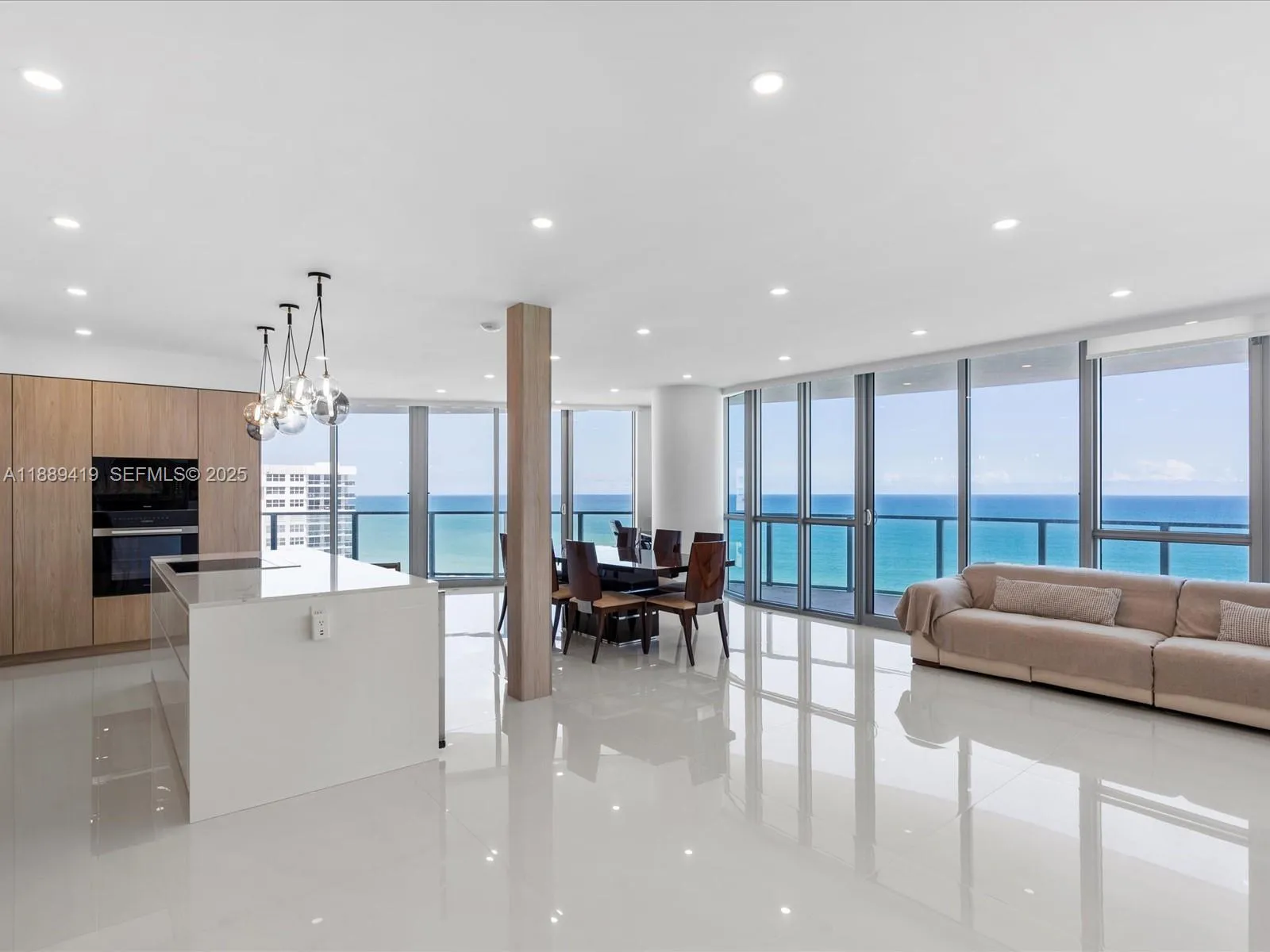 3101 S Ocean Dr 1608, Hollywood, Florida 33019, Hollywood, Florida 33019, 4 Bedrooms Bedrooms, ,4 BathroomsBathrooms,Residential,For Sale,3101 S Ocean Dr 1608, Hollywood, Florida 33019,A11889419