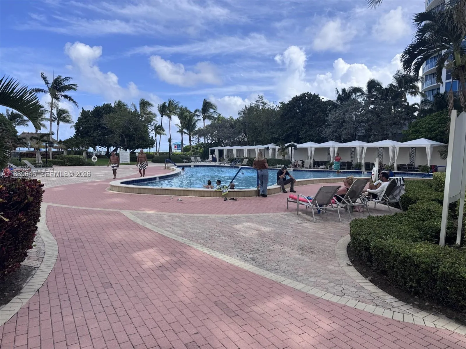 3001 S Ocean Dr 907, Hollywood, Florida 33019, Hollywood, Florida 33019, 1 Bedroom Bedrooms, ,1 BathroomBathrooms,Residential,For Sale,3001 S Ocean Dr 907, Hollywood, Florida 33019,A11889646