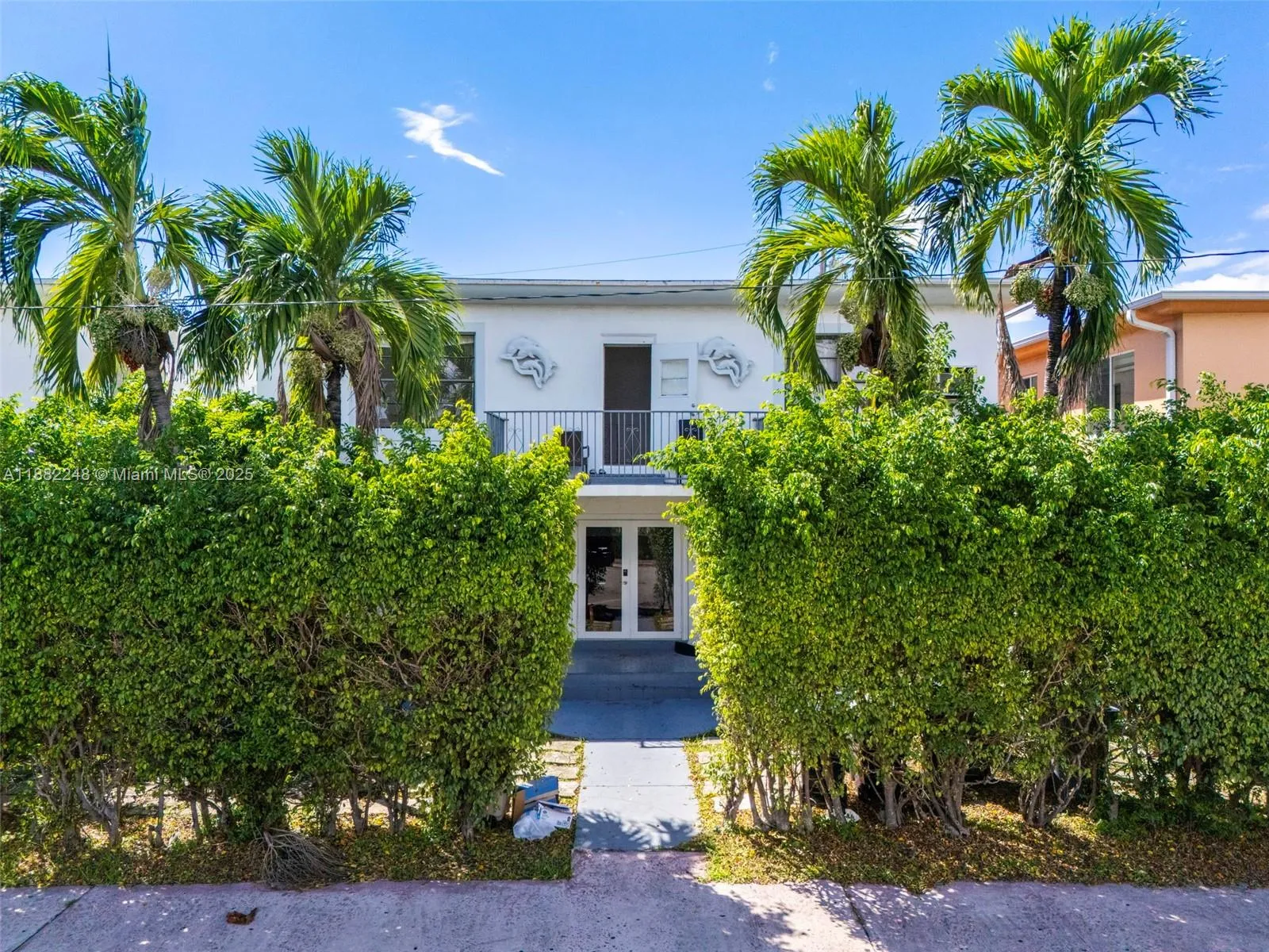 7320 Carlyle Ave, Miami Beach, Florida 33141, Miami Beach, Florida 33141, ,Residential Income,For Sale,7320 Carlyle Ave, Miami Beach, Florida 33141,A11882248