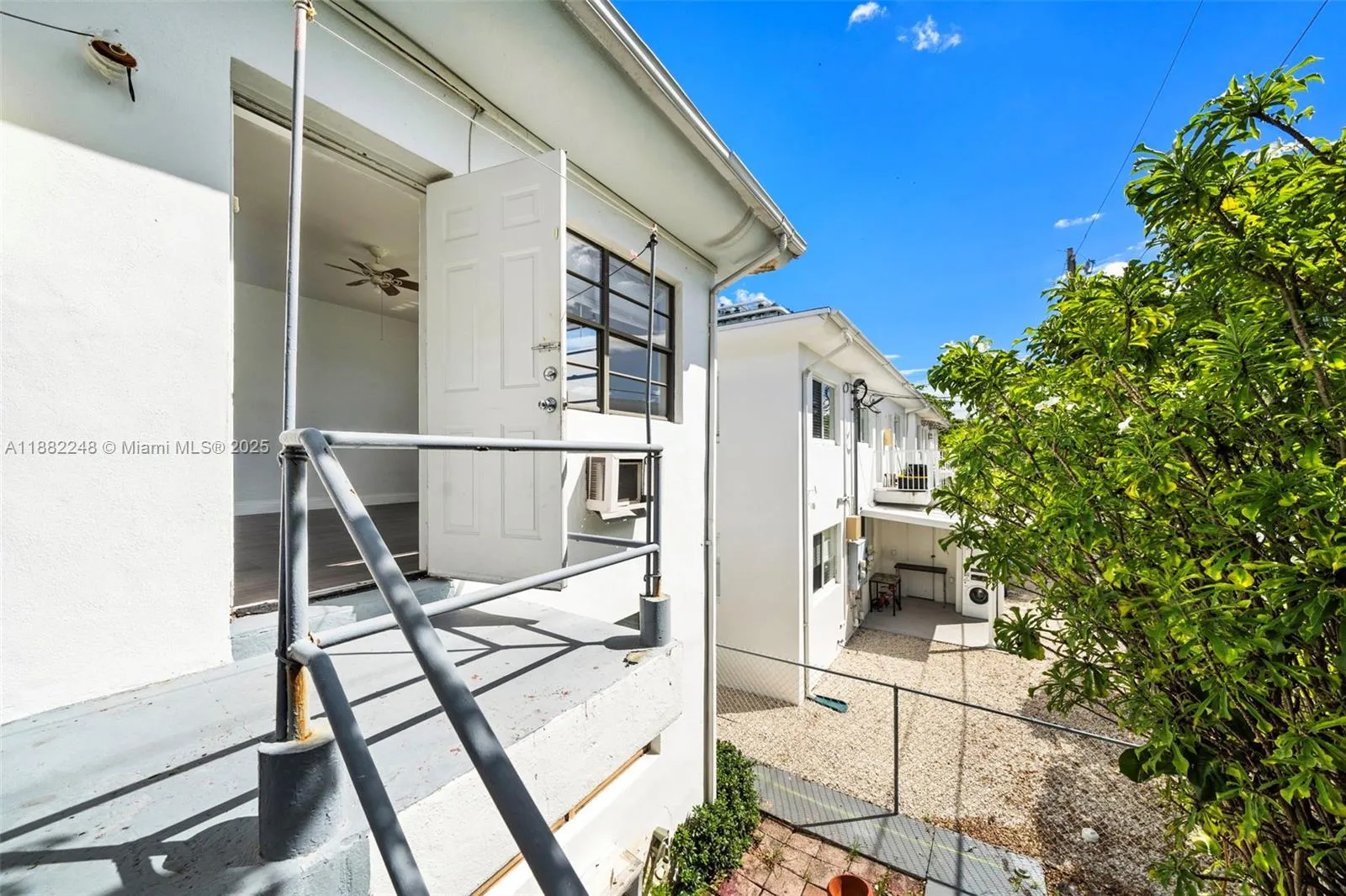 7320 Carlyle Ave, Miami Beach, Florida 33141, Miami Beach, Florida 33141, ,Residential Income,For Sale,7320 Carlyle Ave, Miami Beach, Florida 33141,A11882248