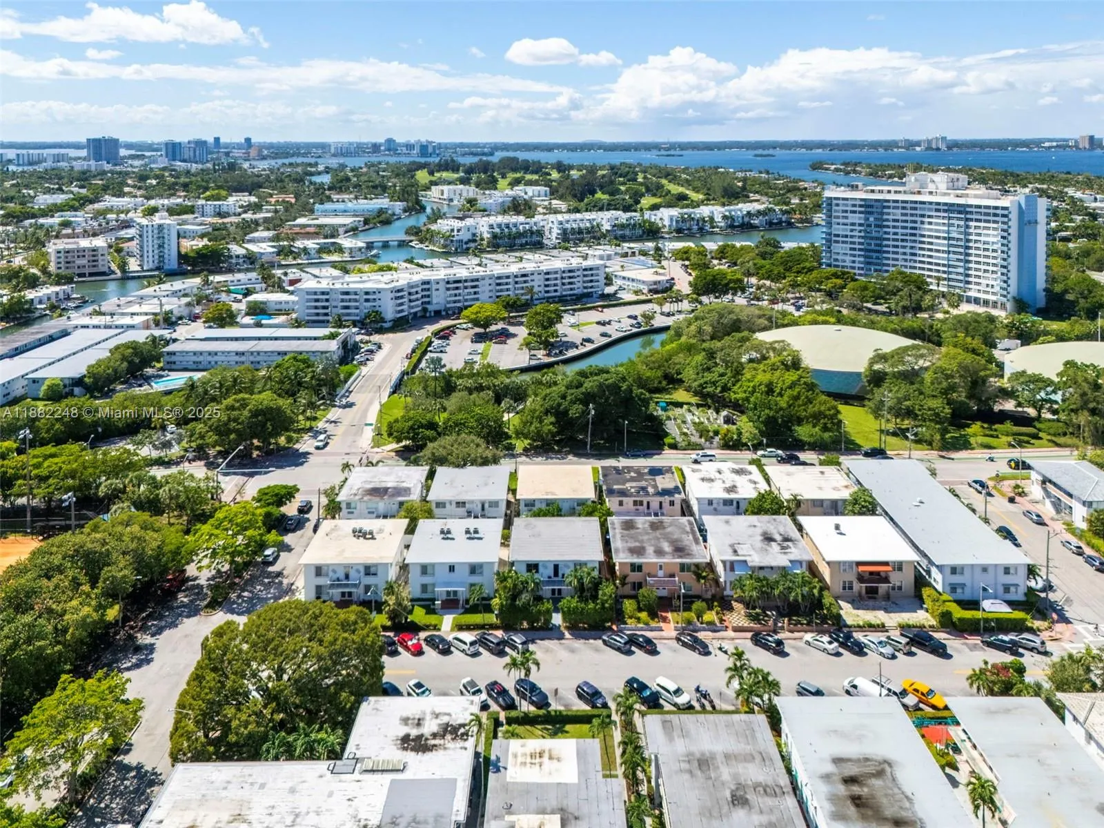 7320 Carlyle Ave, Miami Beach, Florida 33141, Miami Beach, Florida 33141, ,Residential Income,For Sale,7320 Carlyle Ave, Miami Beach, Florida 33141,A11882248