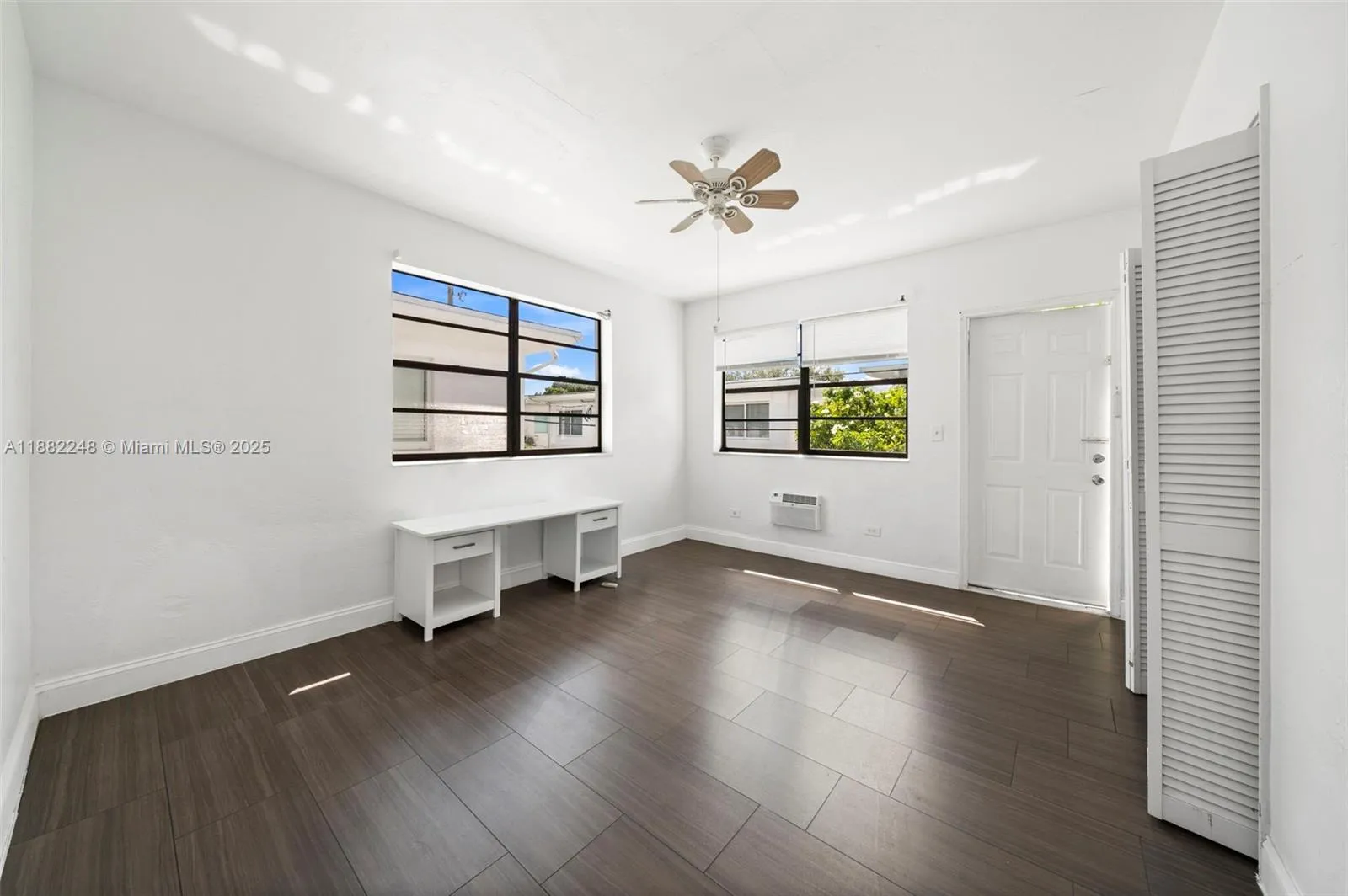 7320 Carlyle Ave, Miami Beach, Florida 33141, Miami Beach, Florida 33141, ,Residential Income,For Sale,7320 Carlyle Ave, Miami Beach, Florida 33141,A11882248