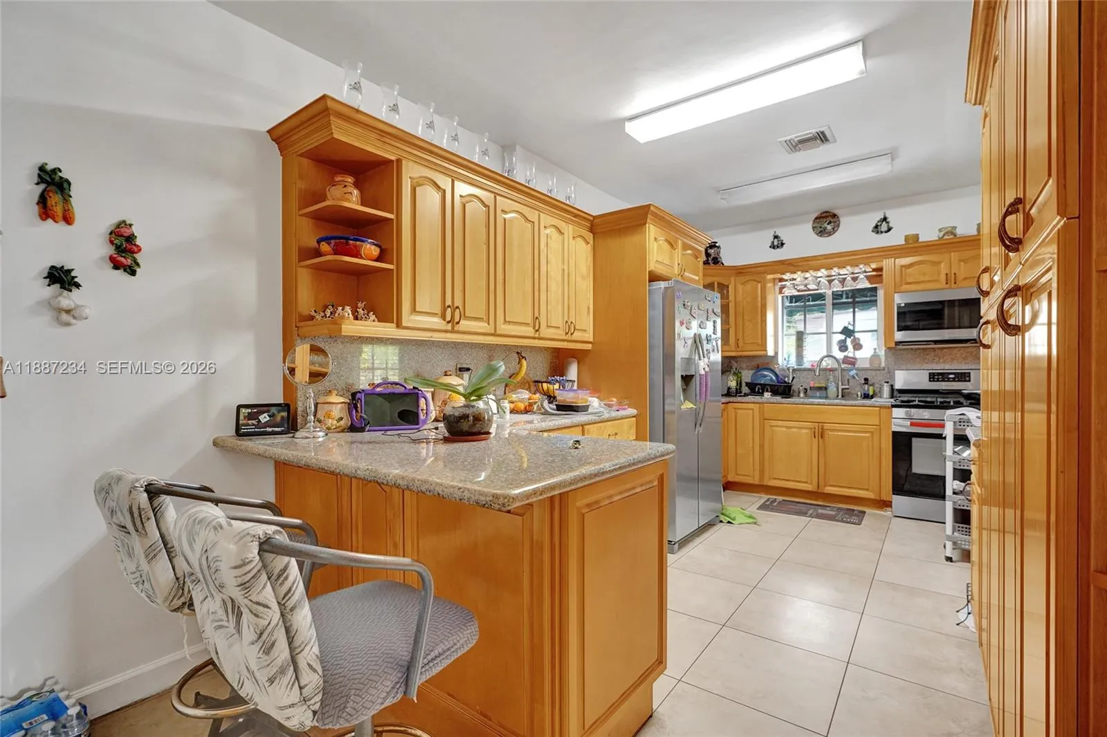 2024 Alton Rd, Miami Beach, Florida 33140, Miami Beach, Florida 33140, ,Residential Income,For Sale,2024 Alton Rd, Miami Beach, Florida 33140,A11887234