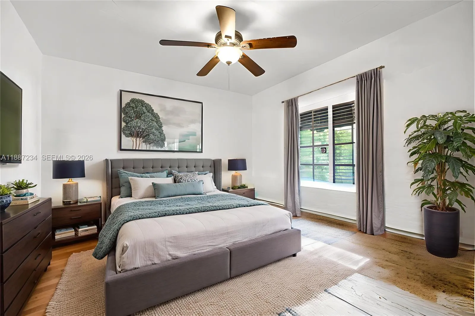 2024 Alton Rd, Miami Beach, Florida 33140, Miami Beach, Florida 33140, ,Residential Income,For Sale,2024 Alton Rd, Miami Beach, Florida 33140,A11887234