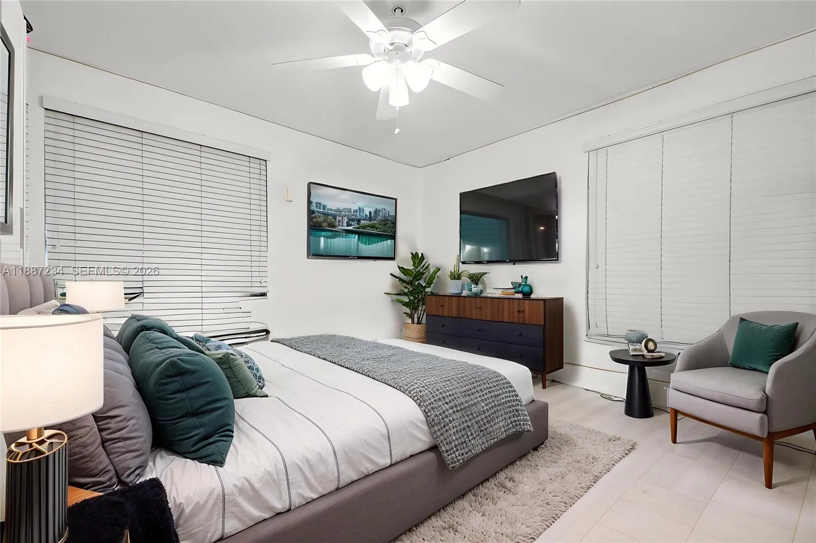 2024 Alton Rd, Miami Beach, Florida 33140, Miami Beach, Florida 33140, ,Residential Income,For Sale,2024 Alton Rd, Miami Beach, Florida 33140,A11887234